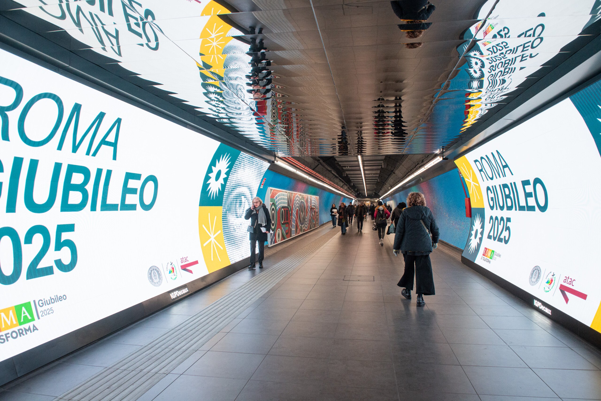 Rome, fire at Villa Borghese: Spagna and Flaminio metro stations evacuated 1 rome fire at villa borghese spagna and flaminio metro stations evacuated scaled