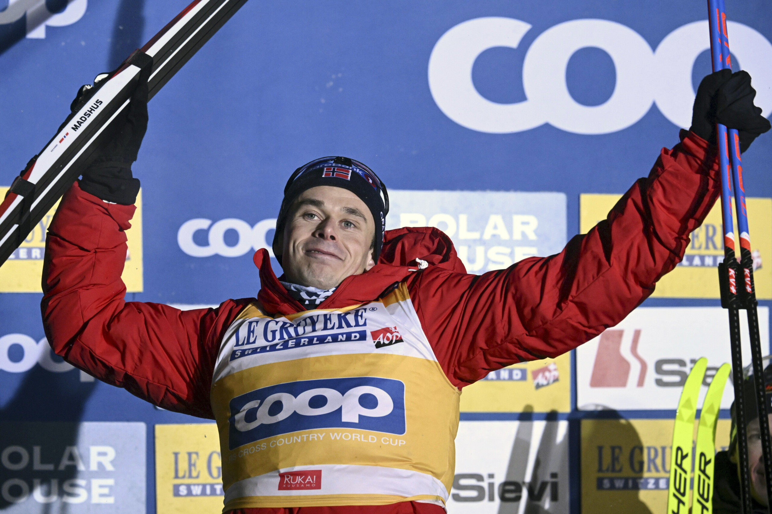 cross country skiing tour de ski amundsen wins 20km at drei zinnen scaled