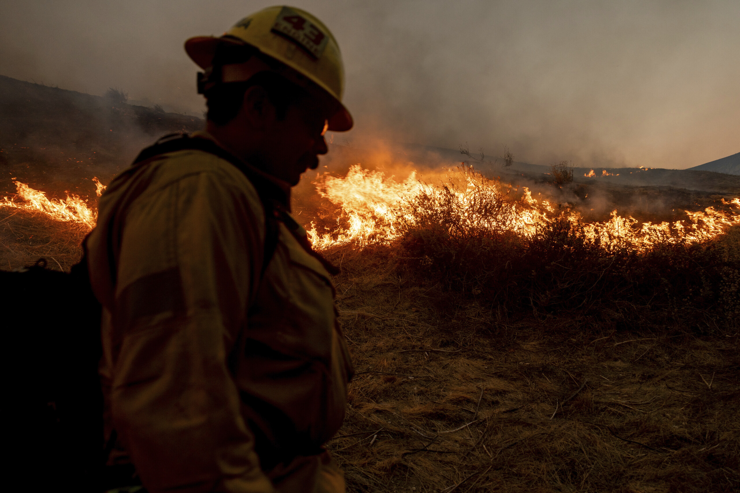 us los angeles fires death toll rises to 10 scaled