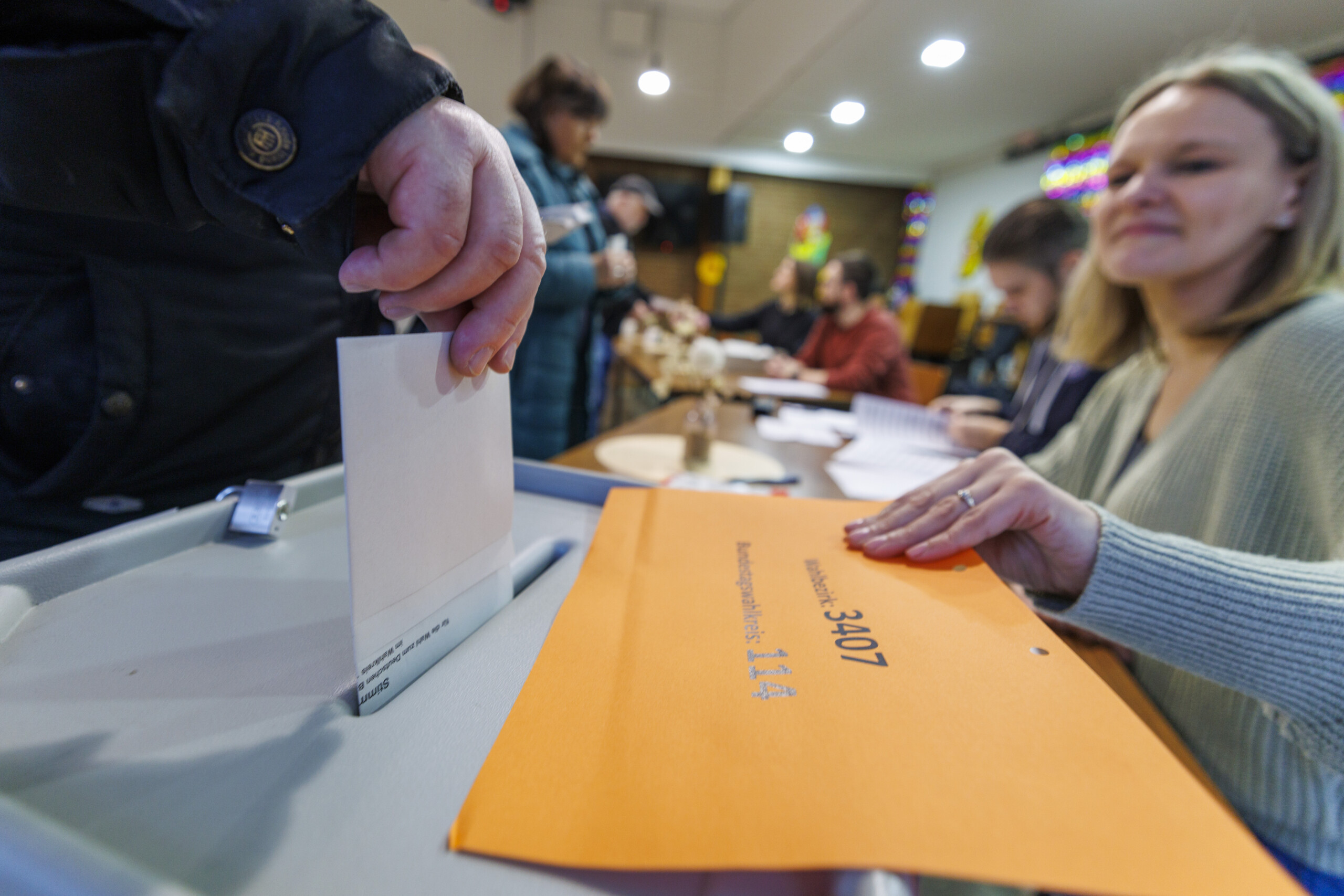 german elections voter turnout slightly higher in munich compared to 2021 scaled