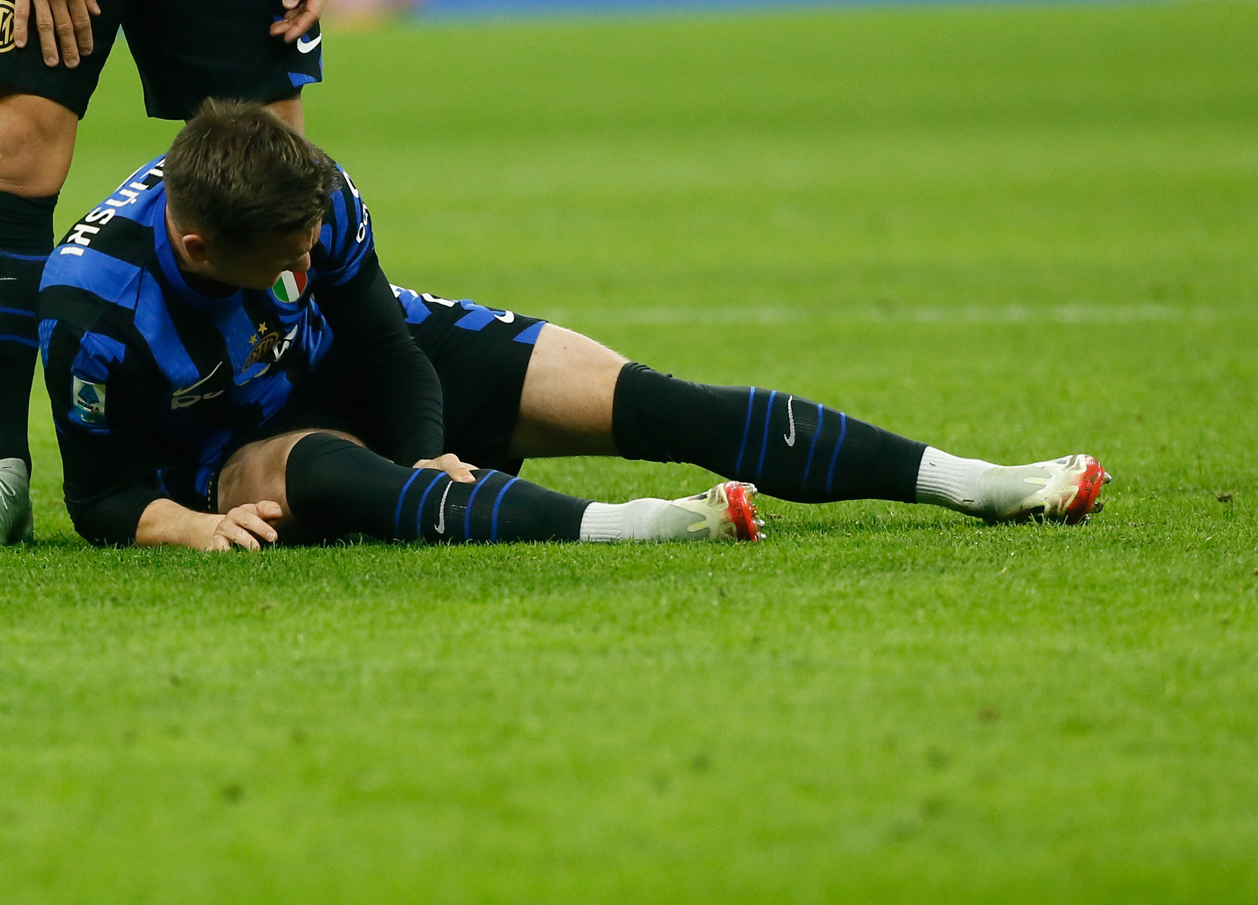 inter right leg twin strain for zielinski scaled