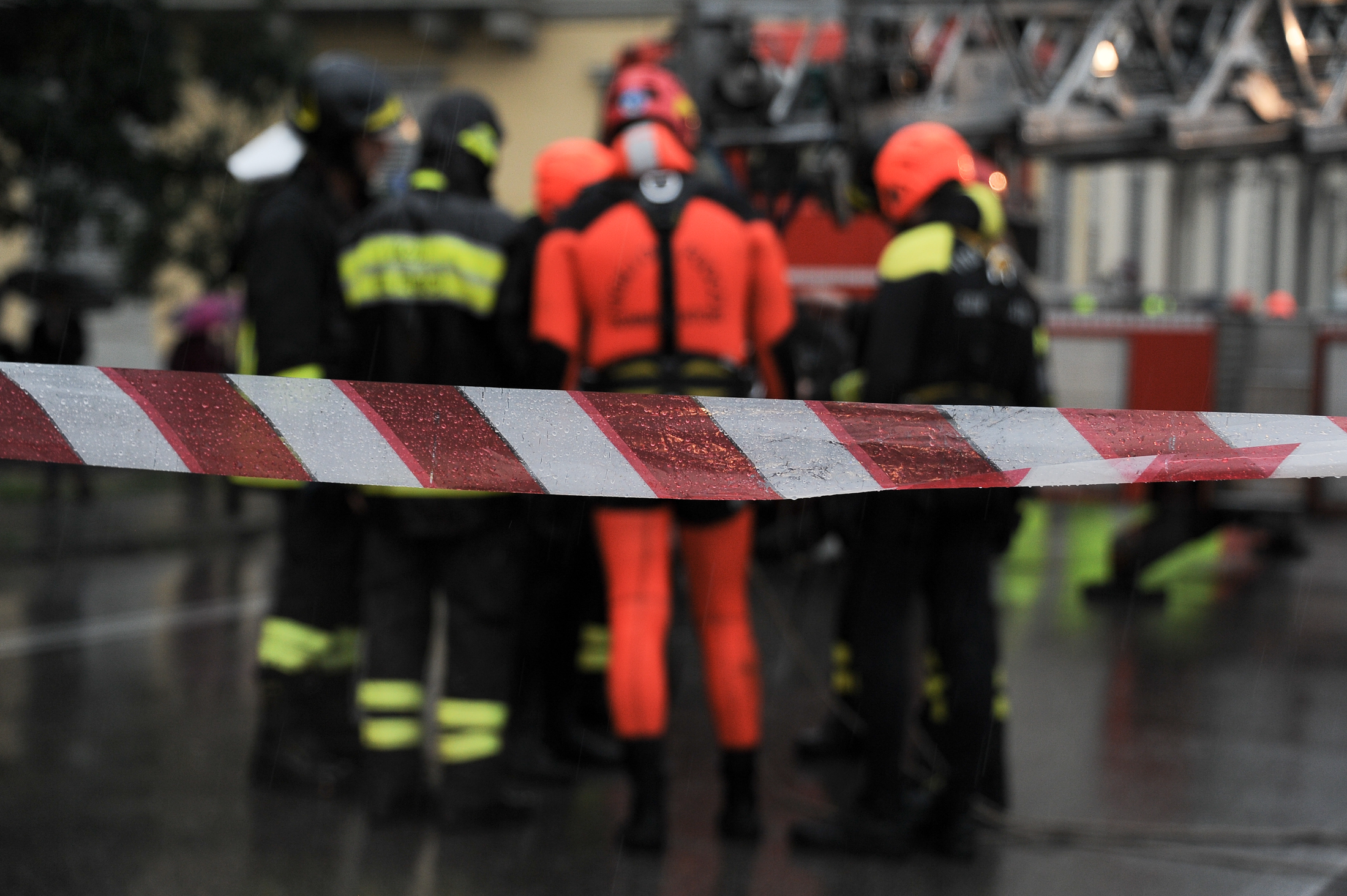 bad weather heavy rain in florence code orange issued