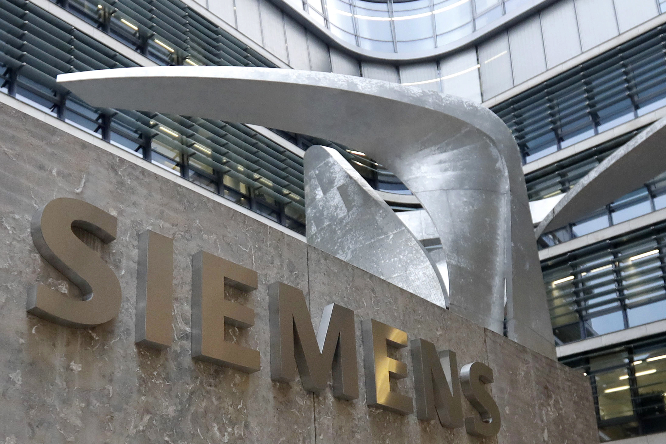 siemens to cut around 6000 jobs worldwide