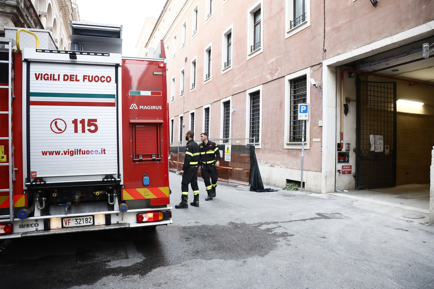 pistoia montecatini fire victims were aunt and nephew