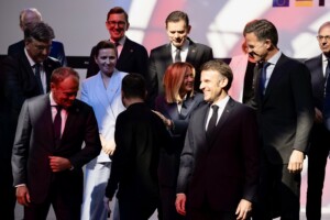 ukraine eu sources leaders in paris doubtful over respect for truce from moscow