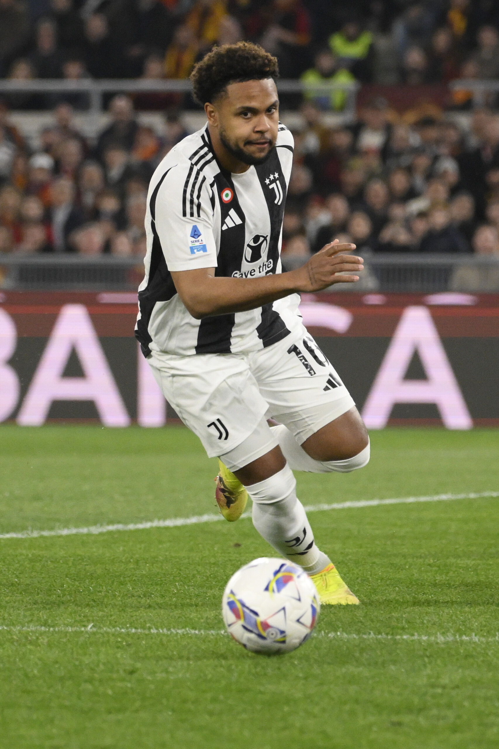 Juventus, open training session in front of 300 fans: McKennie back with the group 1 juventus open training session in front of 300 fans mckennie back with the group scaled