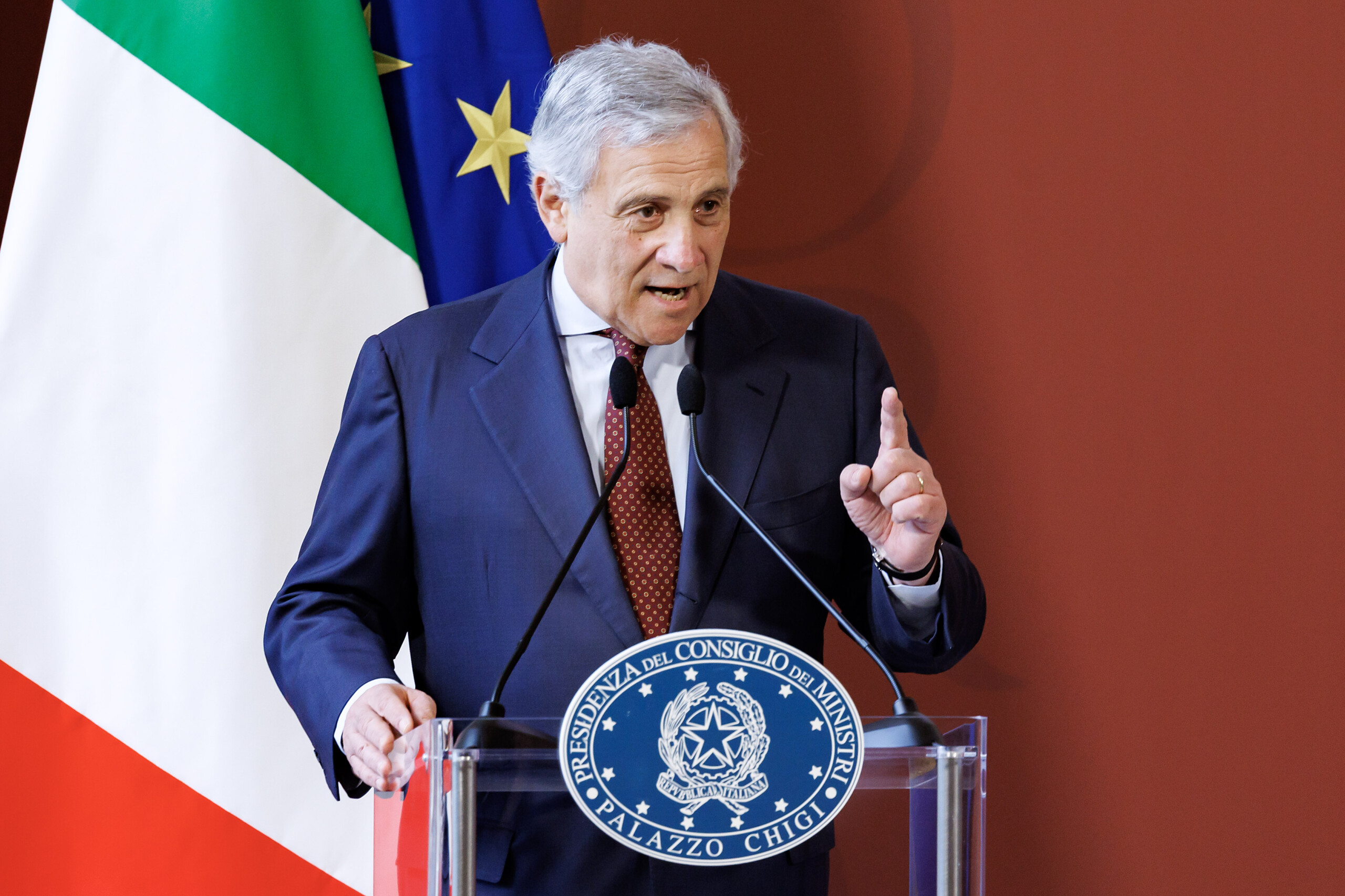 ukraine tajani every signal for peace is important but putin must enact a real truce scaled