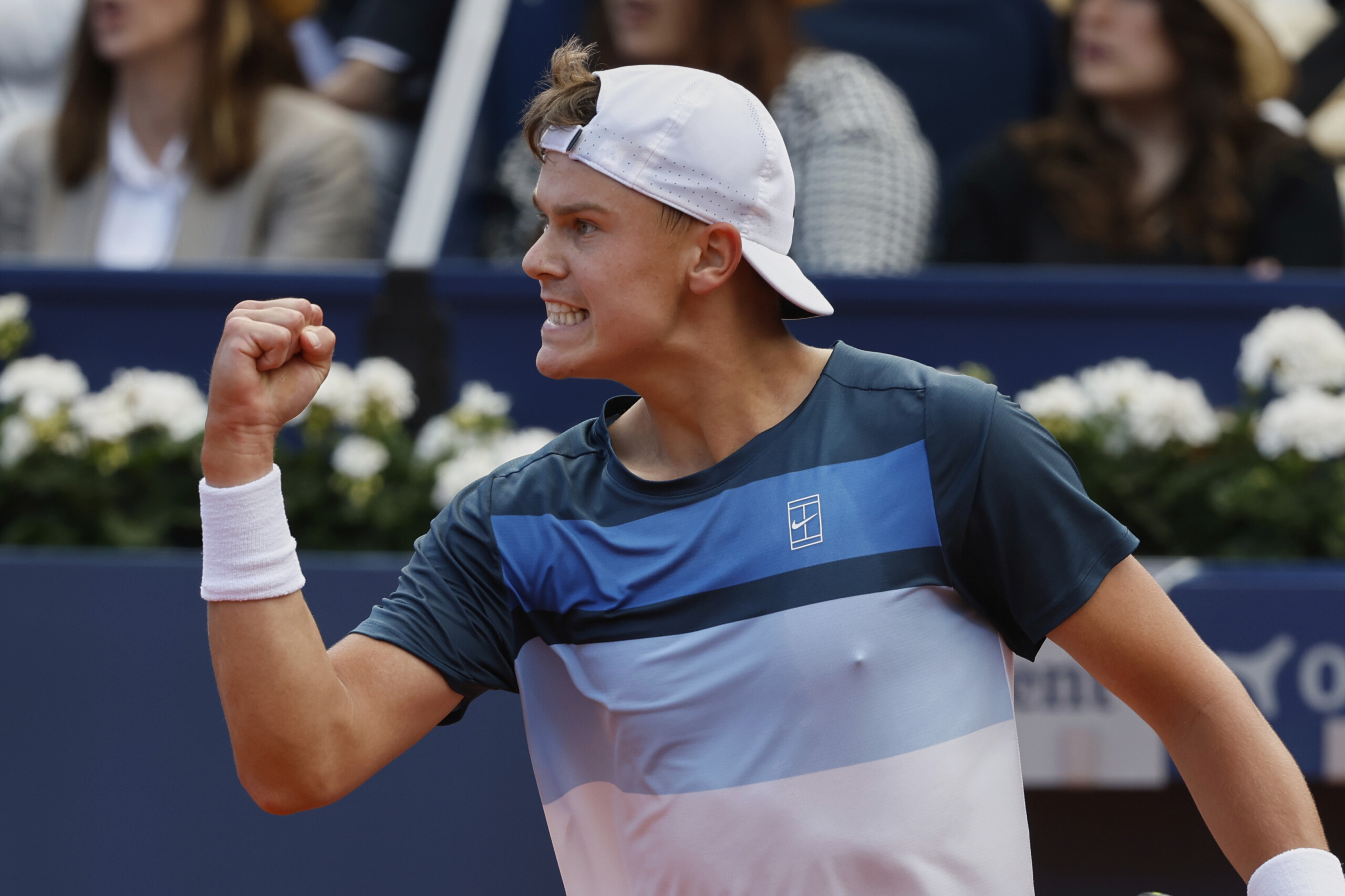 tennis atp barcelona title to rune alcaraz defeated in two sets scaled