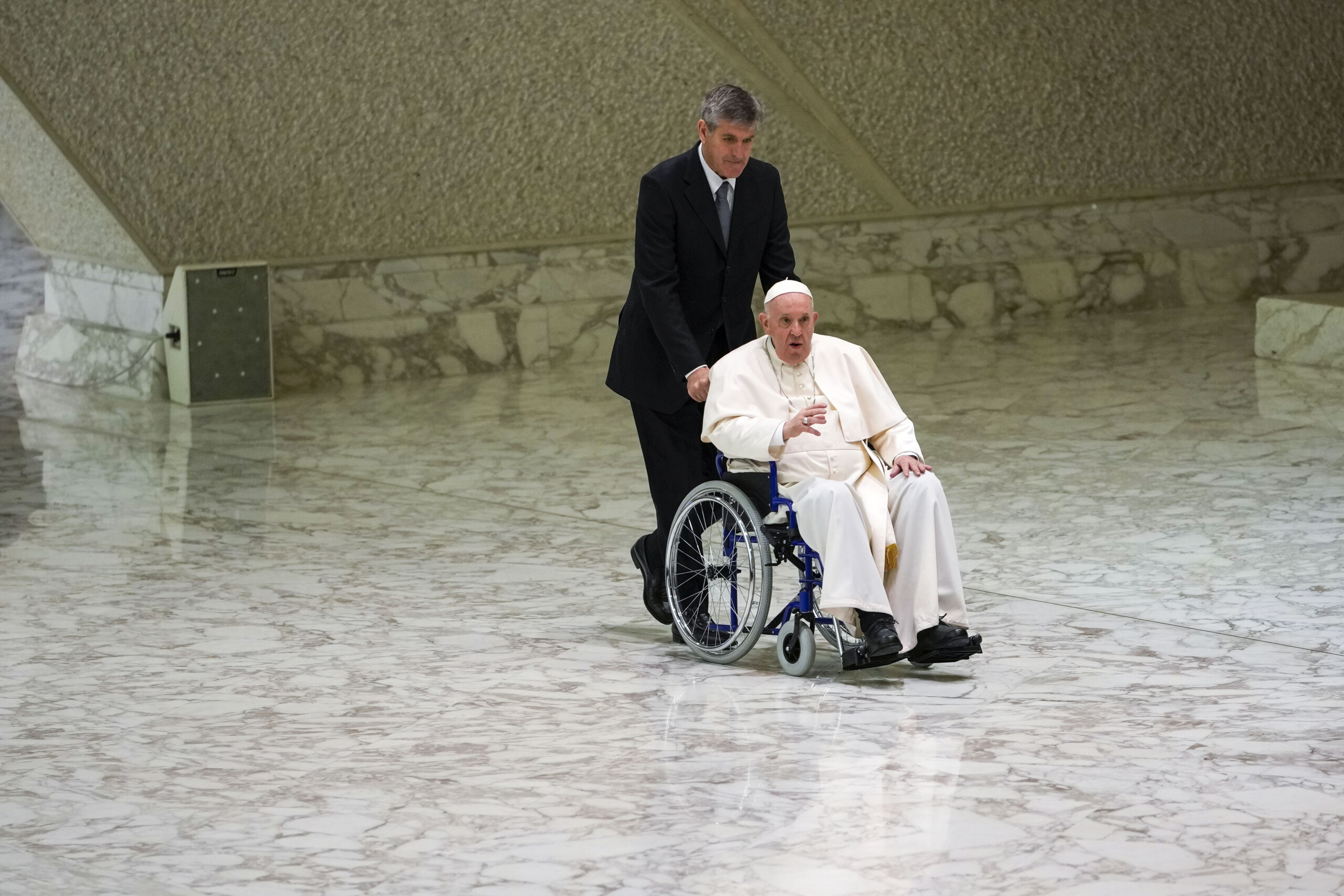 Pope Francis: first signs of illness at 5.30am then coma 1 pope francis first signs of illness at 5 30am then coma scaled