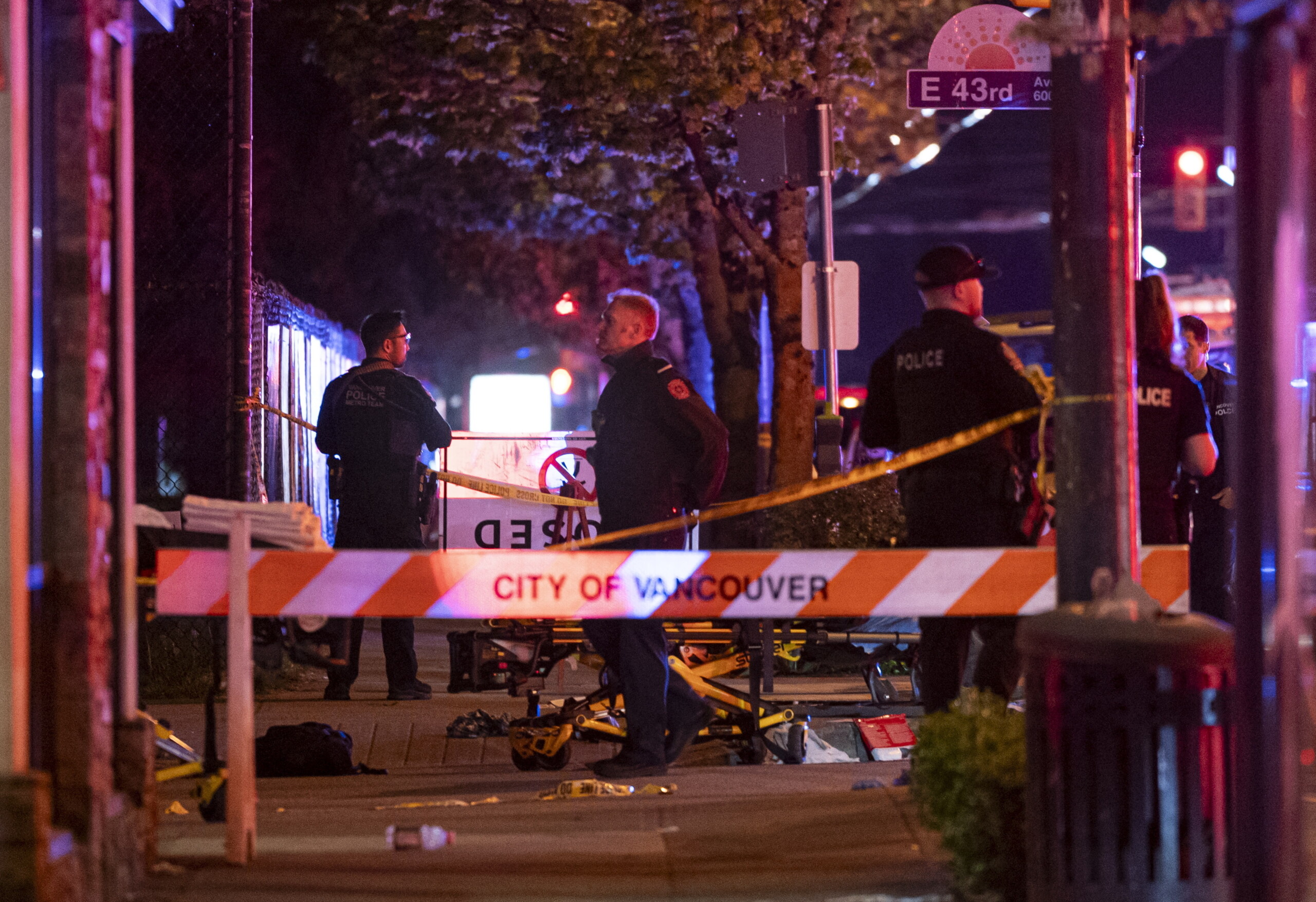 car runs into crowd in vancouver at least 8 dead police it is not a terrorist act scaled
