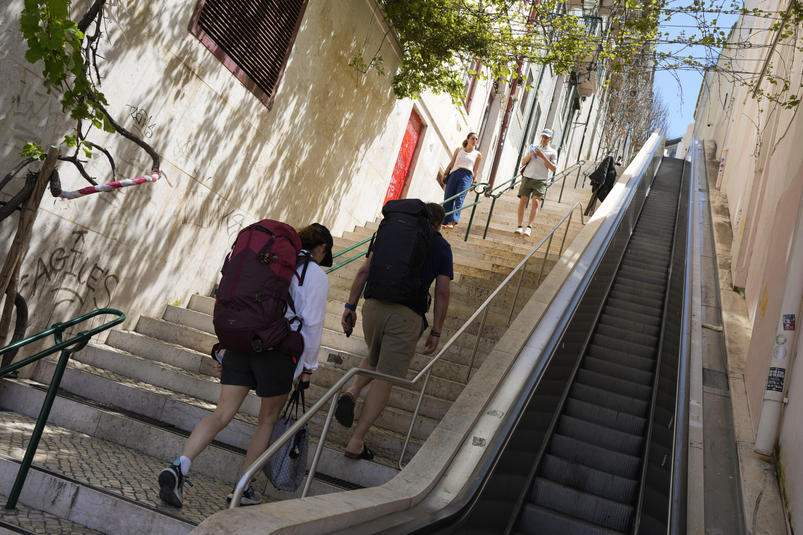 Portugal authorities: "No signs of hacker attack behind major blackout" 1 portugal authorities no signs of hacker attack behind major blackout scaled