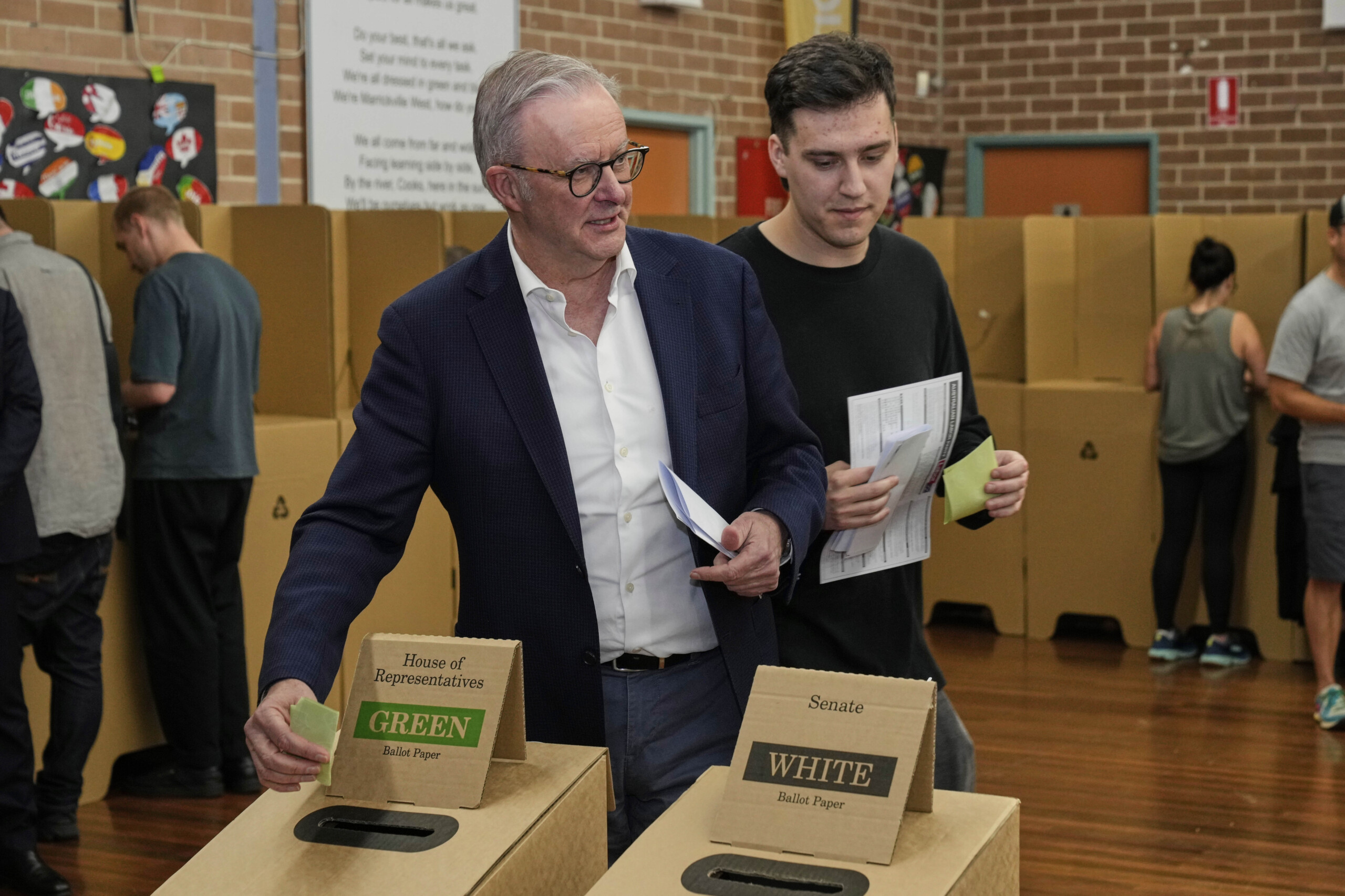 australia albanese claims victory lets work together for unity and respect scaled
