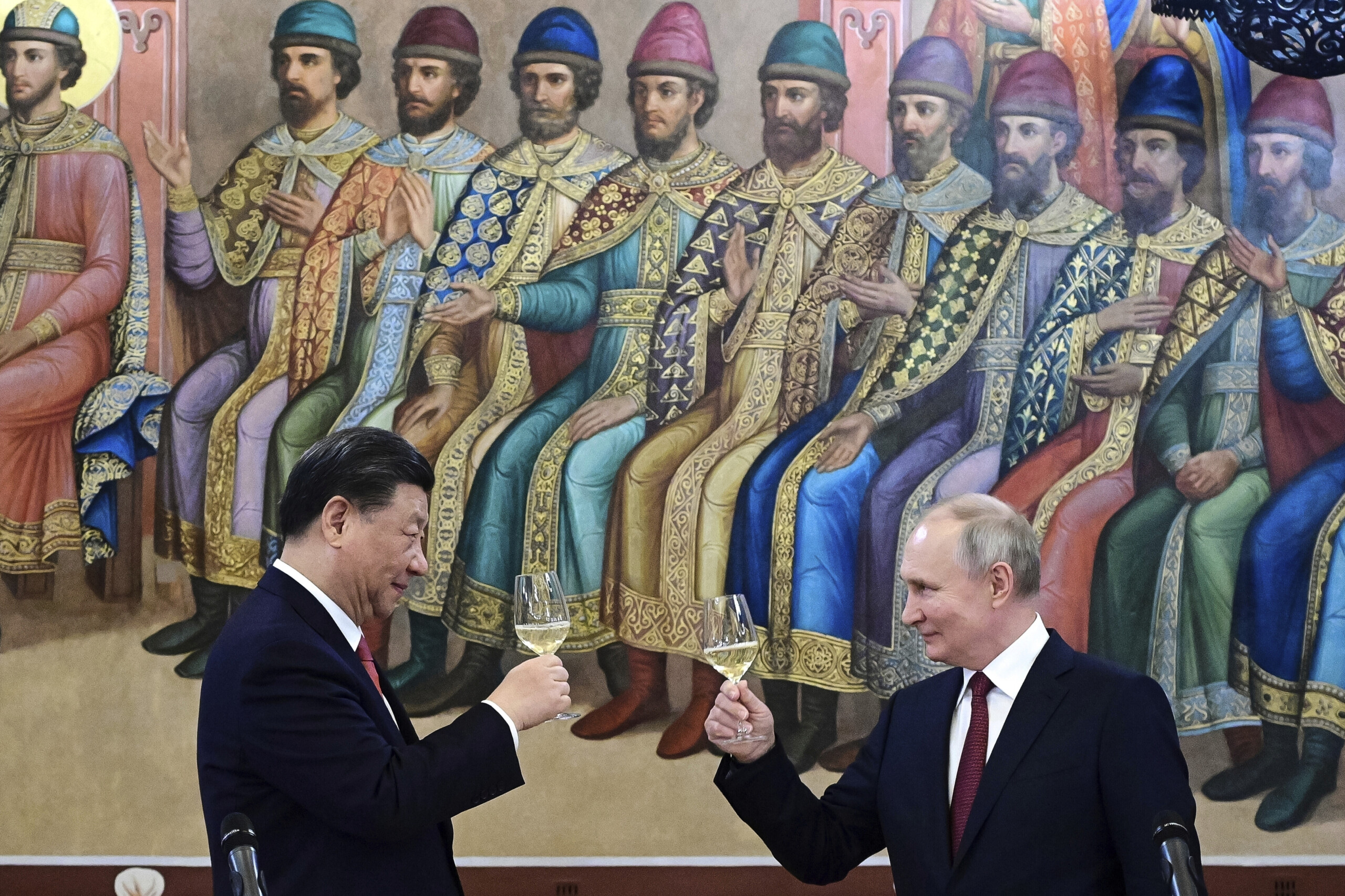 russia putin welcomes xi to the kremlin dear friend scaled