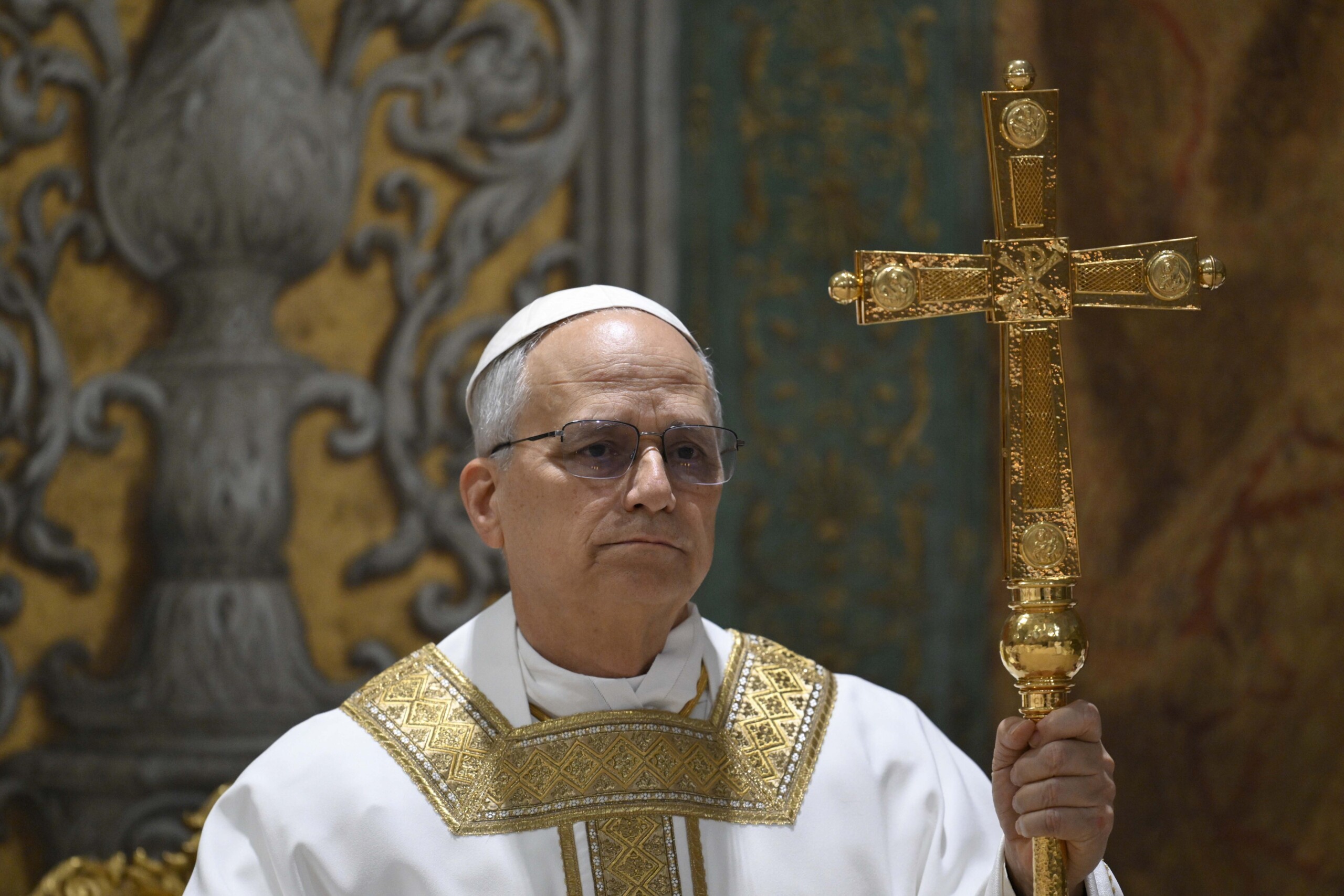 pope leo xiv to the cardinals help me in this yoke that is too heavy for me scaled