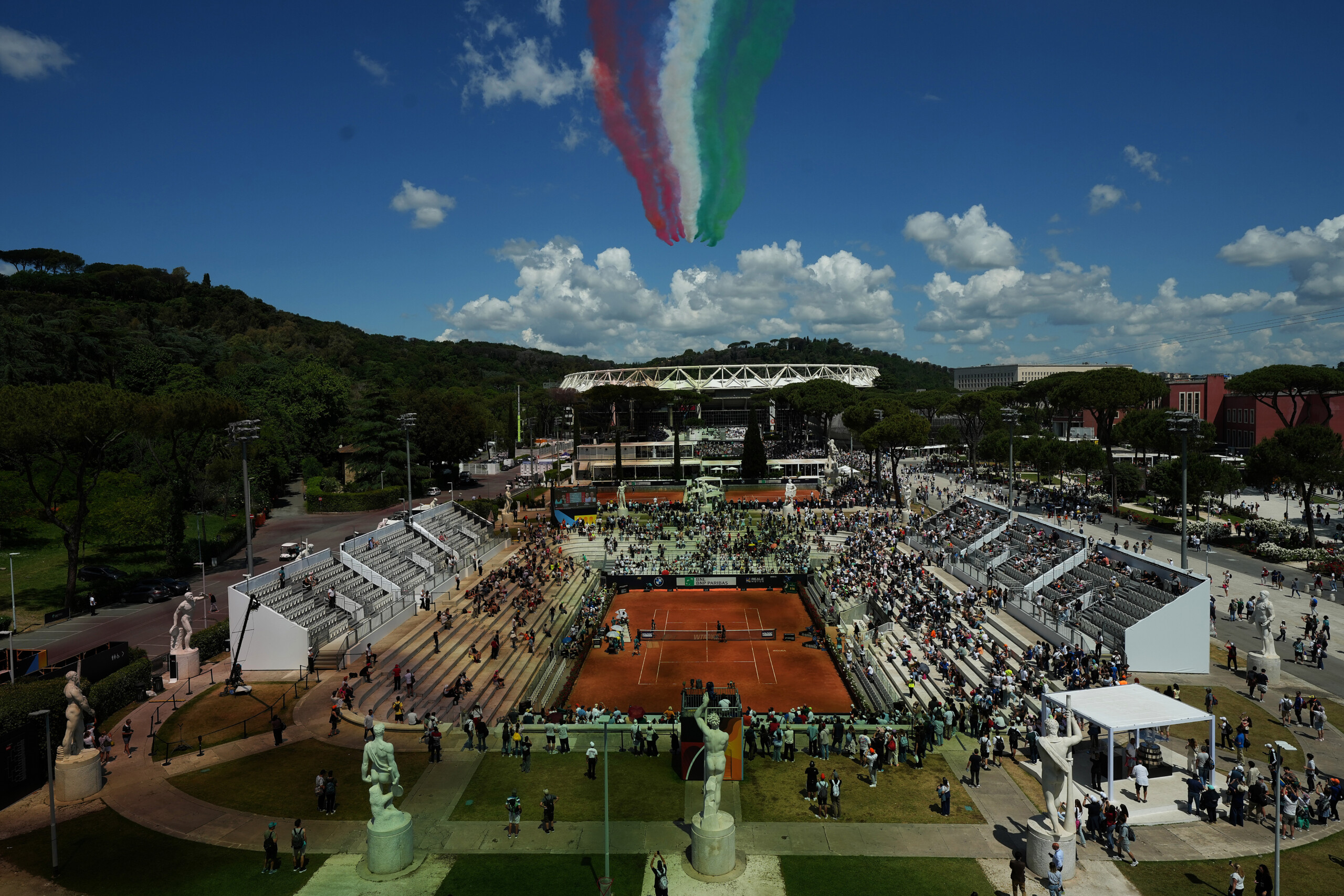 internazionali di roma de minaur and paul advance to the round of 16 scaled