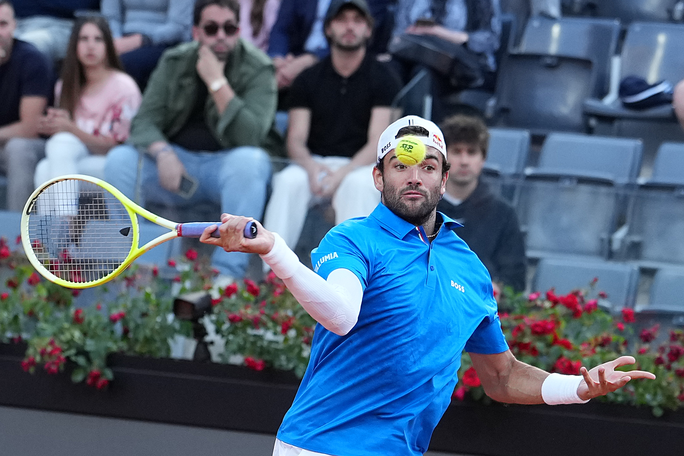 internazionali roma berrettini retires after one set ruud advances to the round of 16