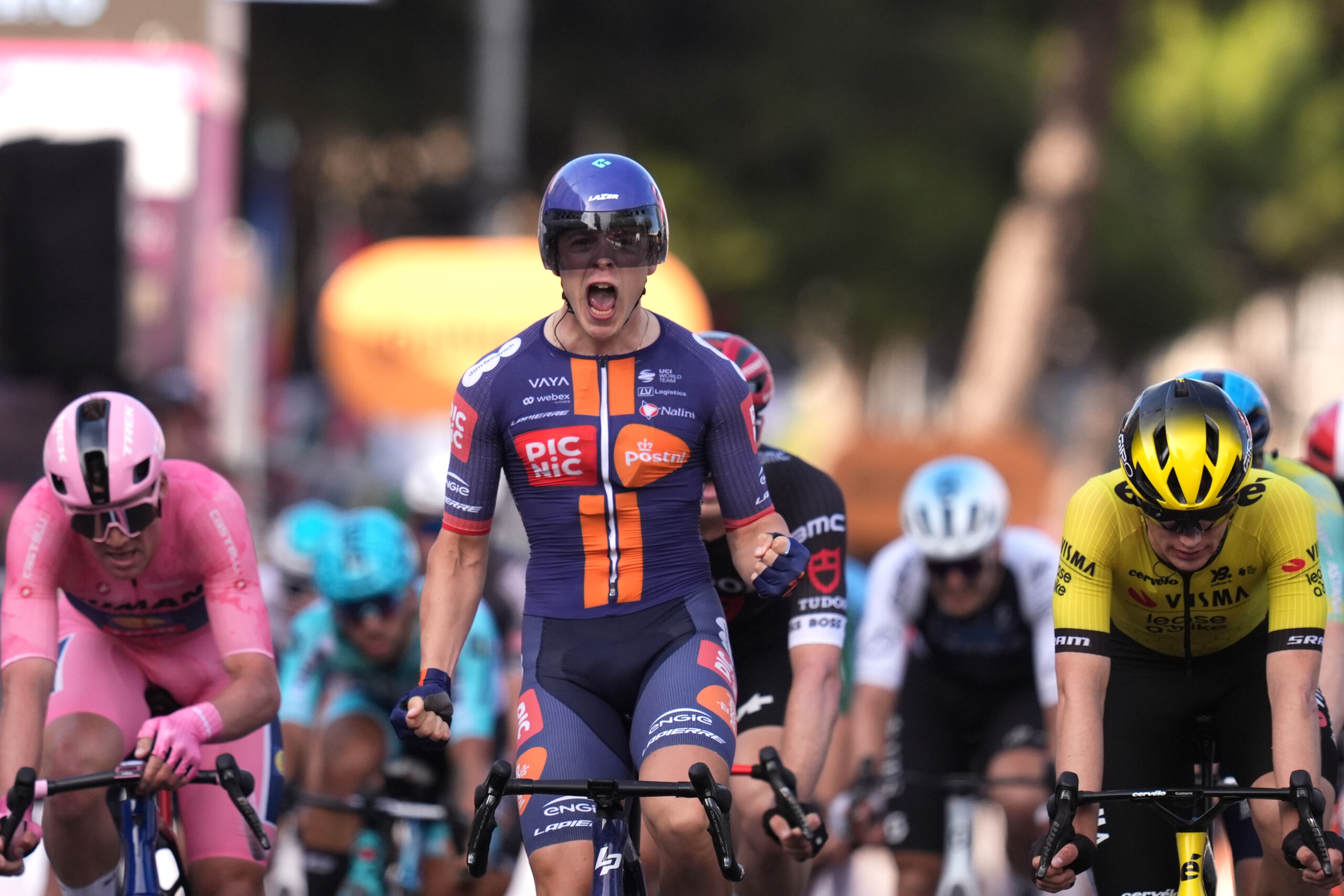 Giro d'Italia, Van Uden wins 4th stage in a sprint: Pedersen stays in the pink jersey 1 giro ditalia van uden wins 4th stage in a sprint pedersen stays in the pink jersey scaled