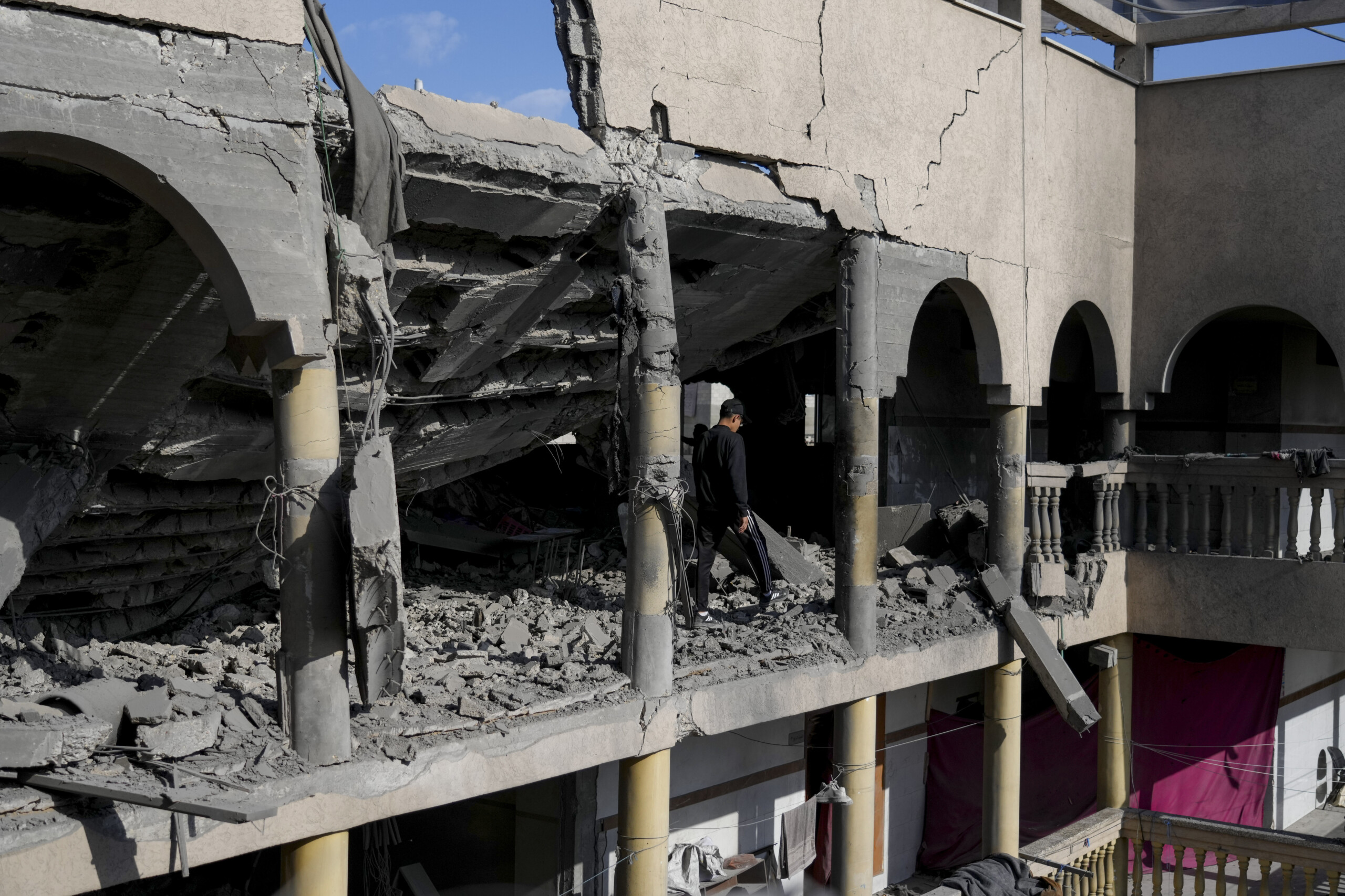 middle east death toll rises to at least 70 in latest israeli raids on gaza scaled