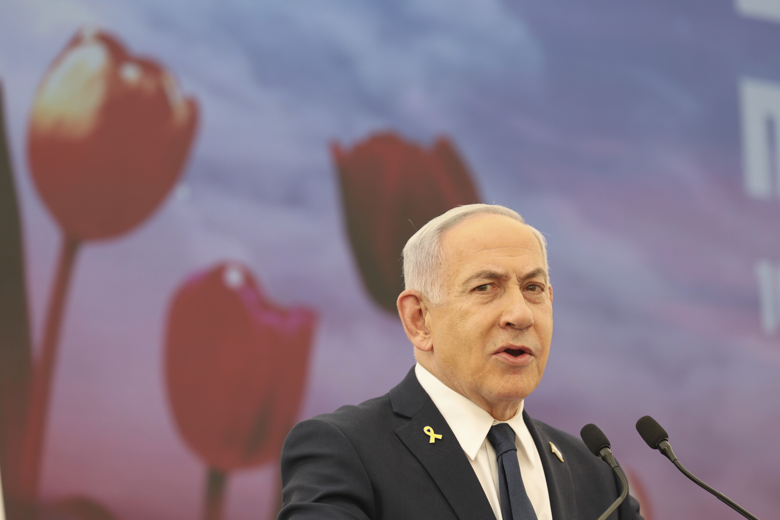 netanyahu negotiation team returning to israel scaled