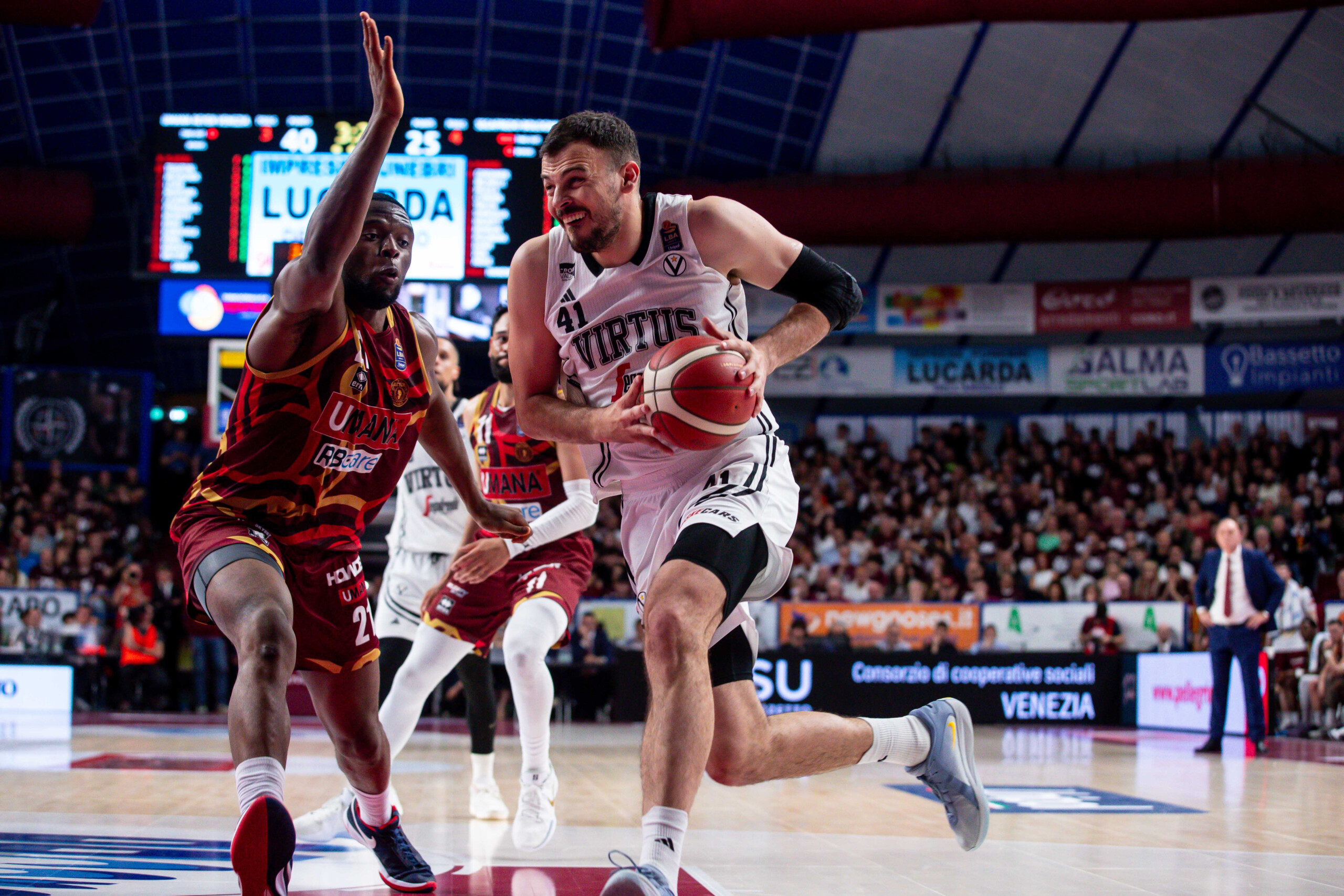 basketball playoffs venice beats virtus bologna and ties the series 2 2 scaled