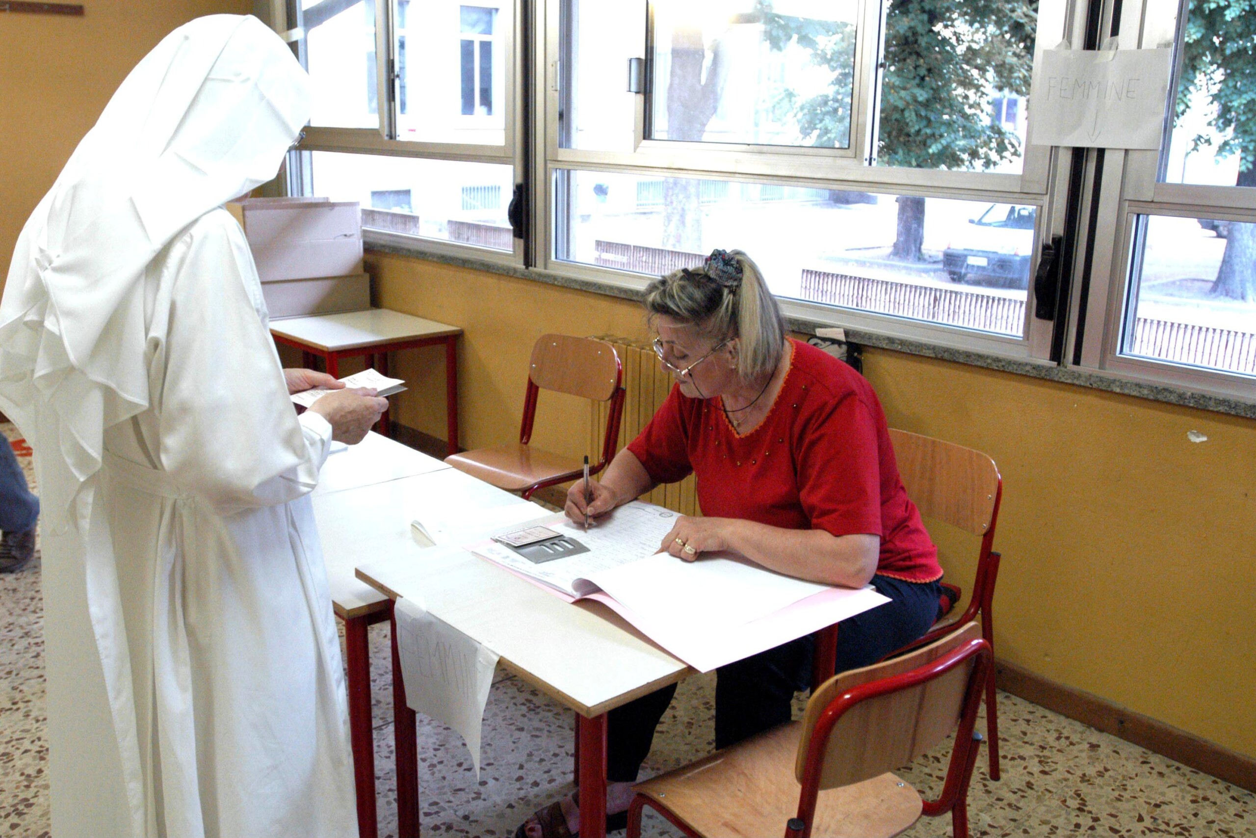 Local elections: turnout down, 13.55% voted by noon 1 local elections turnout down 13 55 voted by noon scaled