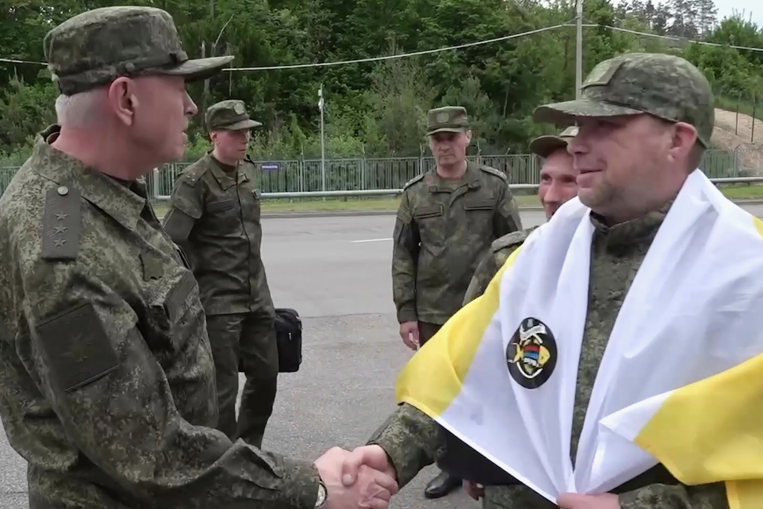 ukraine moscow prisoner exchange with kyiv completed 1000 for 1000 scaled