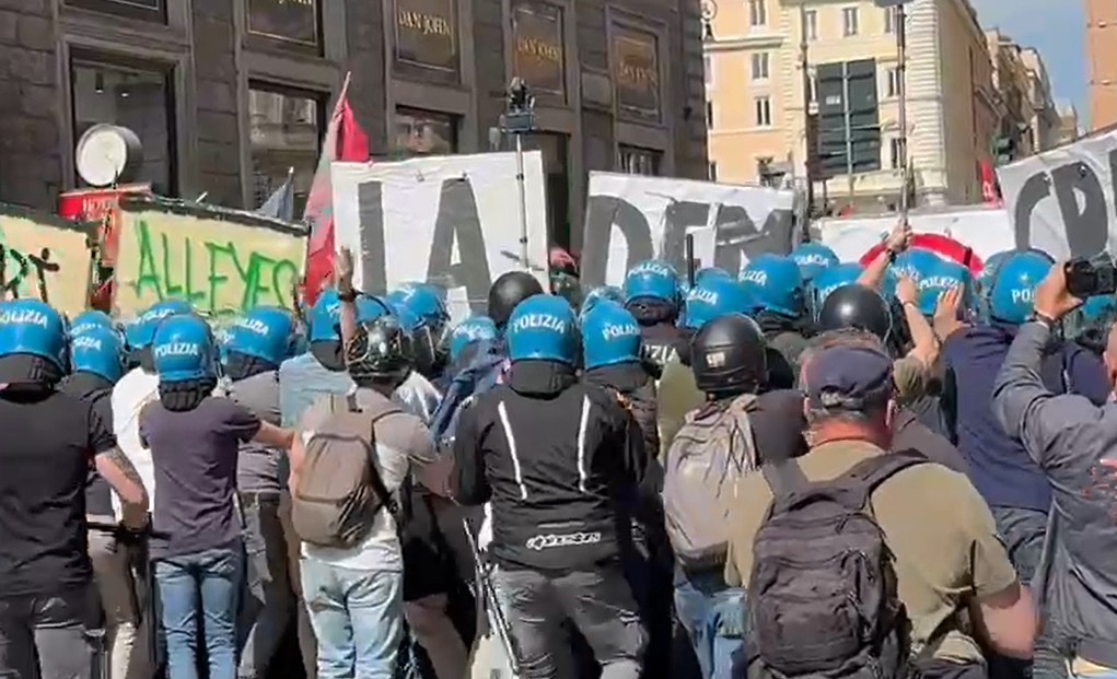 security decree clashes between protesters and police in rome