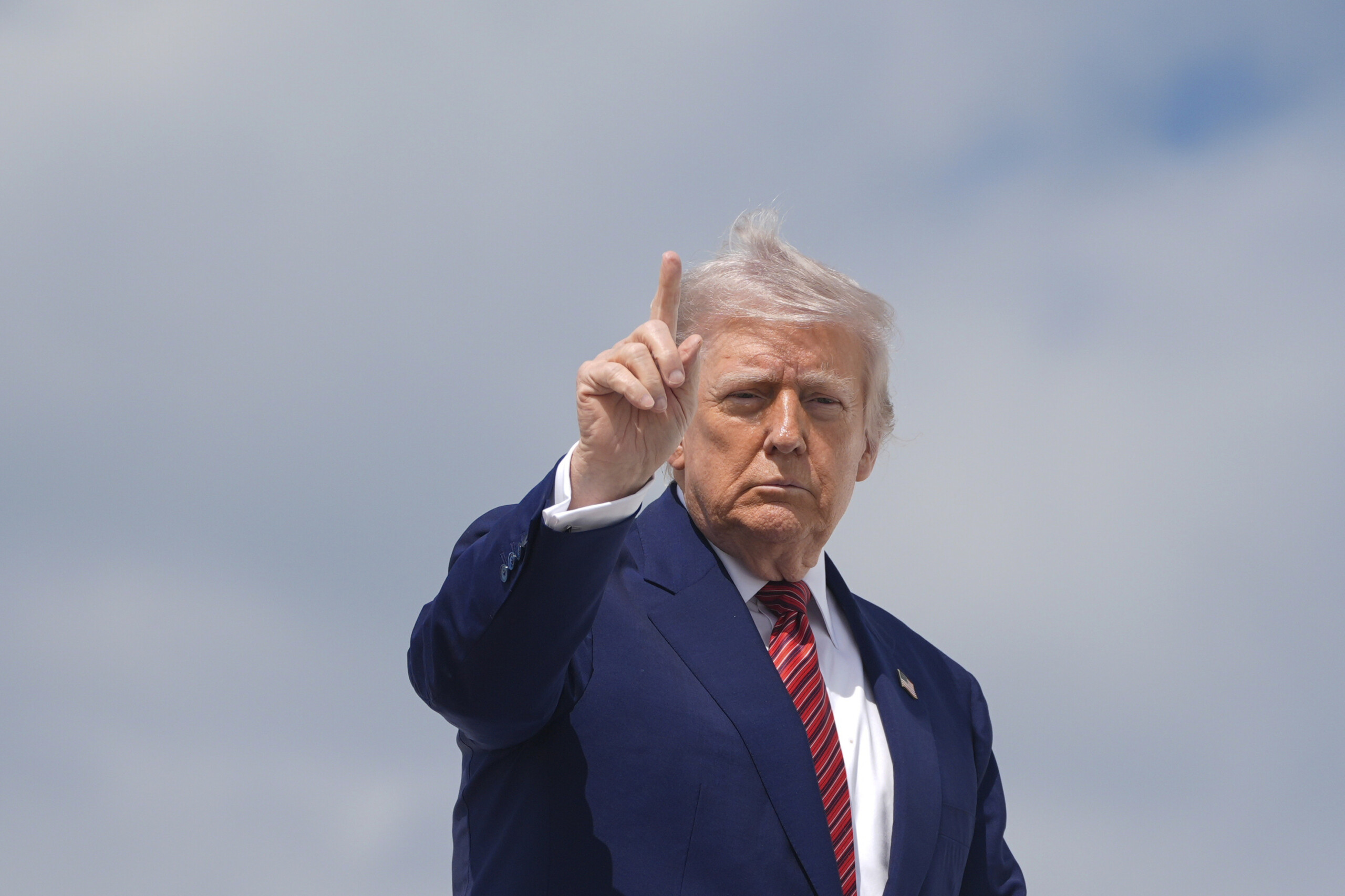 usa trump im considering cutting 3 billion in funding to harvard scaled