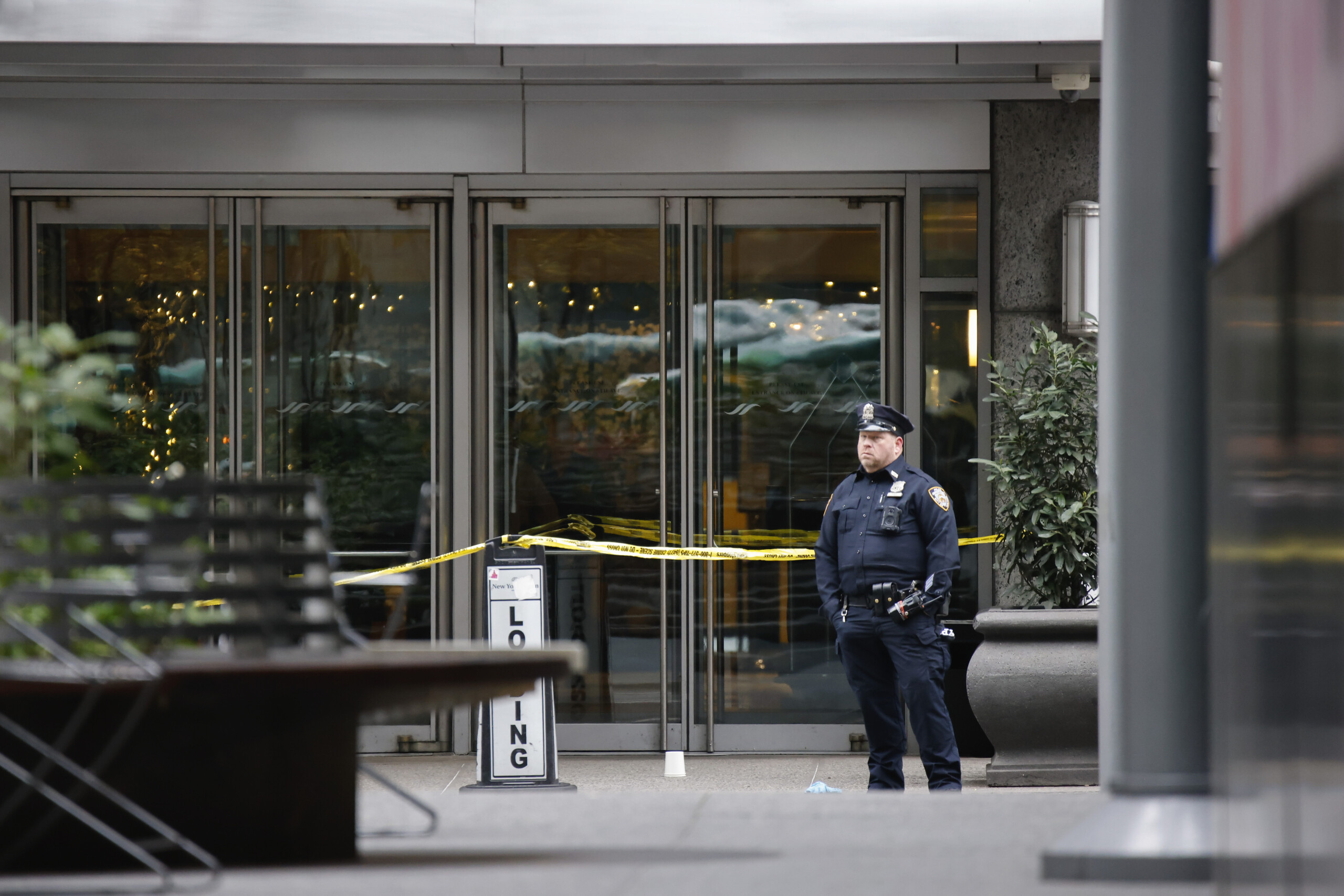 usa fire at the hilton hotel in manhattan scaled