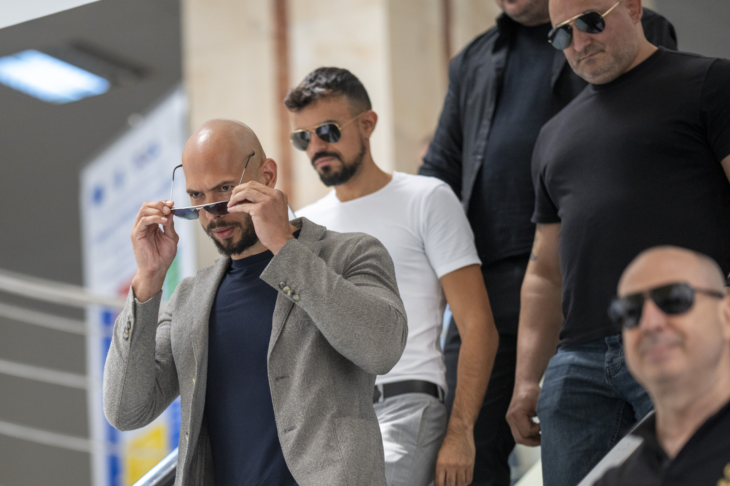 the tate brothers will return to the united kingdom on charges of rape and human trafficking scaled