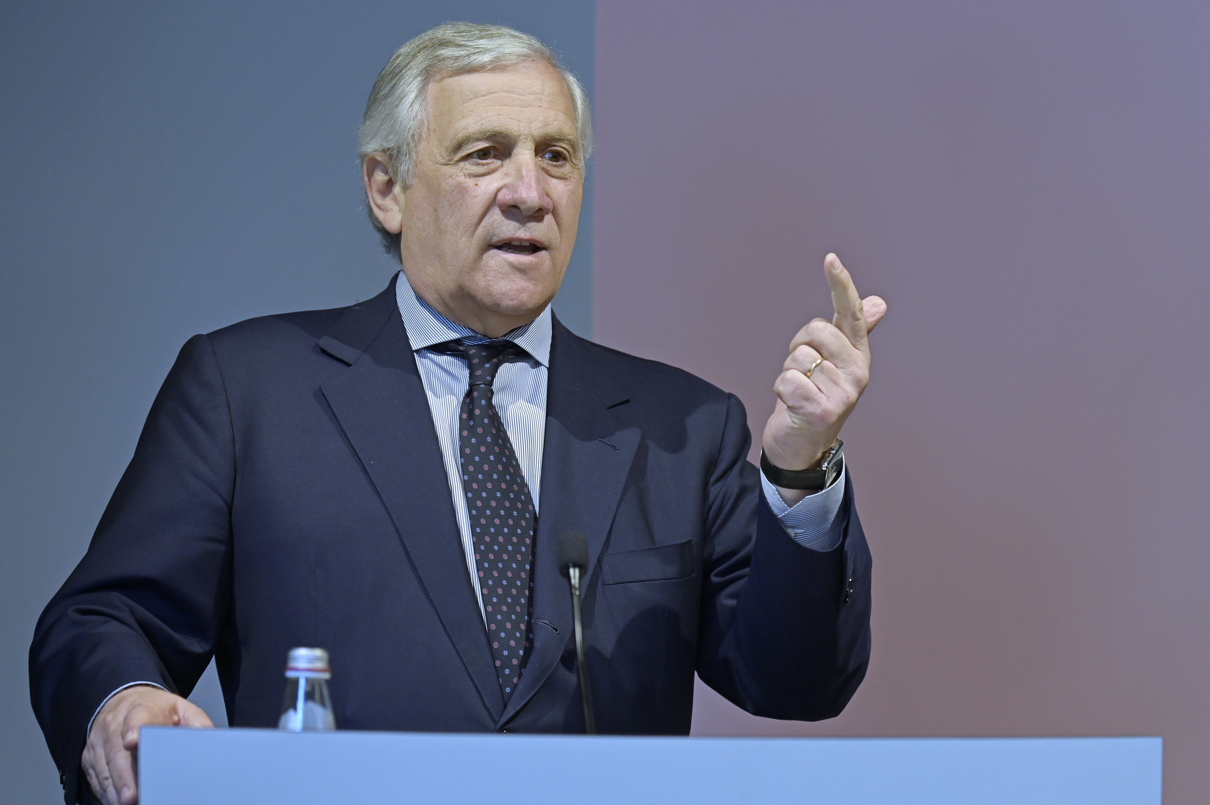 fi tajani no scandal if fedez talks to us about suburban hardship no fear of confrontation
