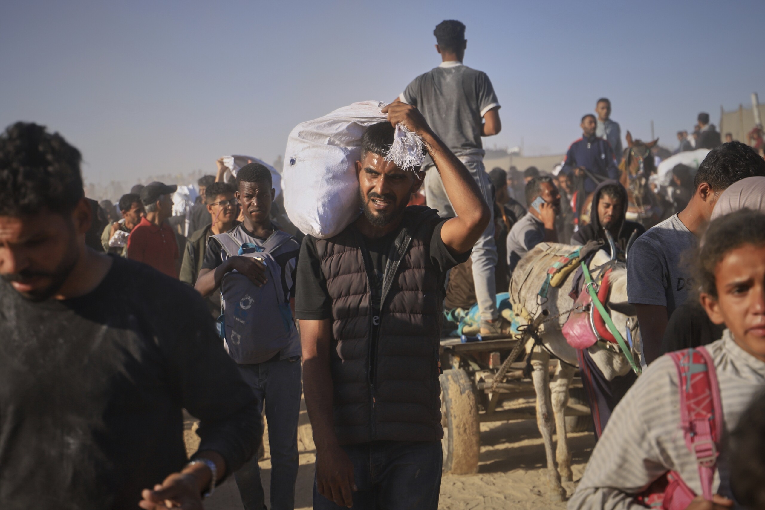 gaza over 30 palestinians killed while heading to humanitarian center scaled