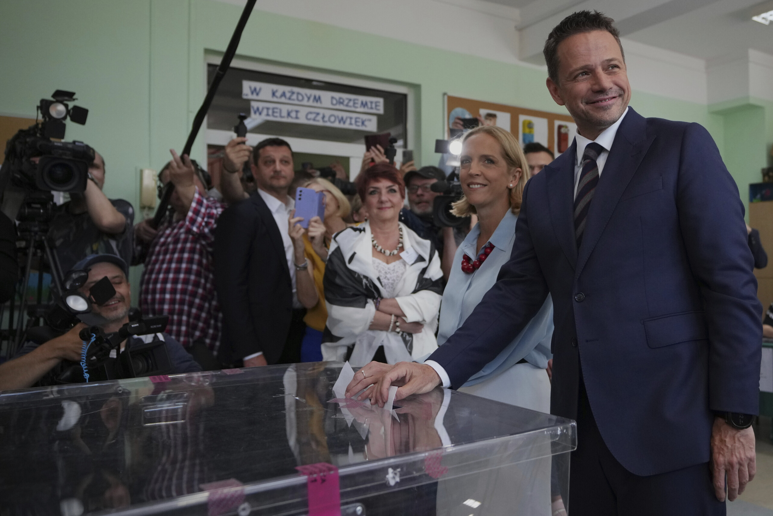 poland presidential exit polls trzaskowski slightly ahead scaled