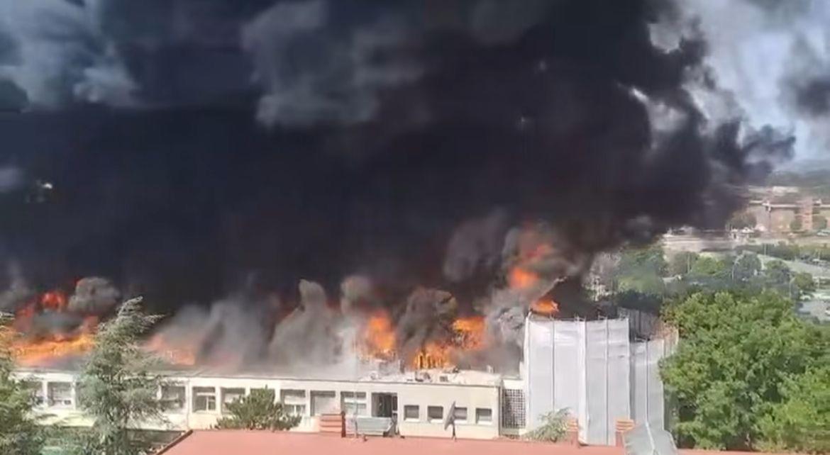viterbo fire at tuscia universitys faculty of agriculture buildings evacuated