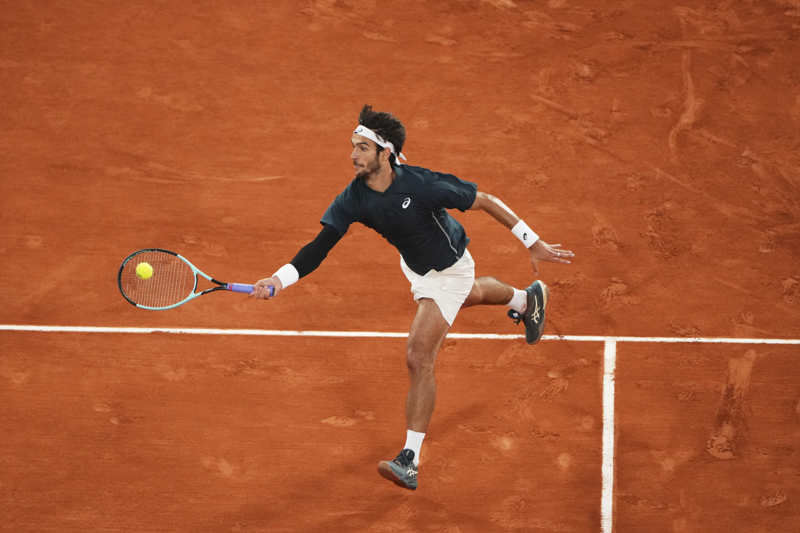 roland garros musetti withdraws alcaraz reaches the final scaled