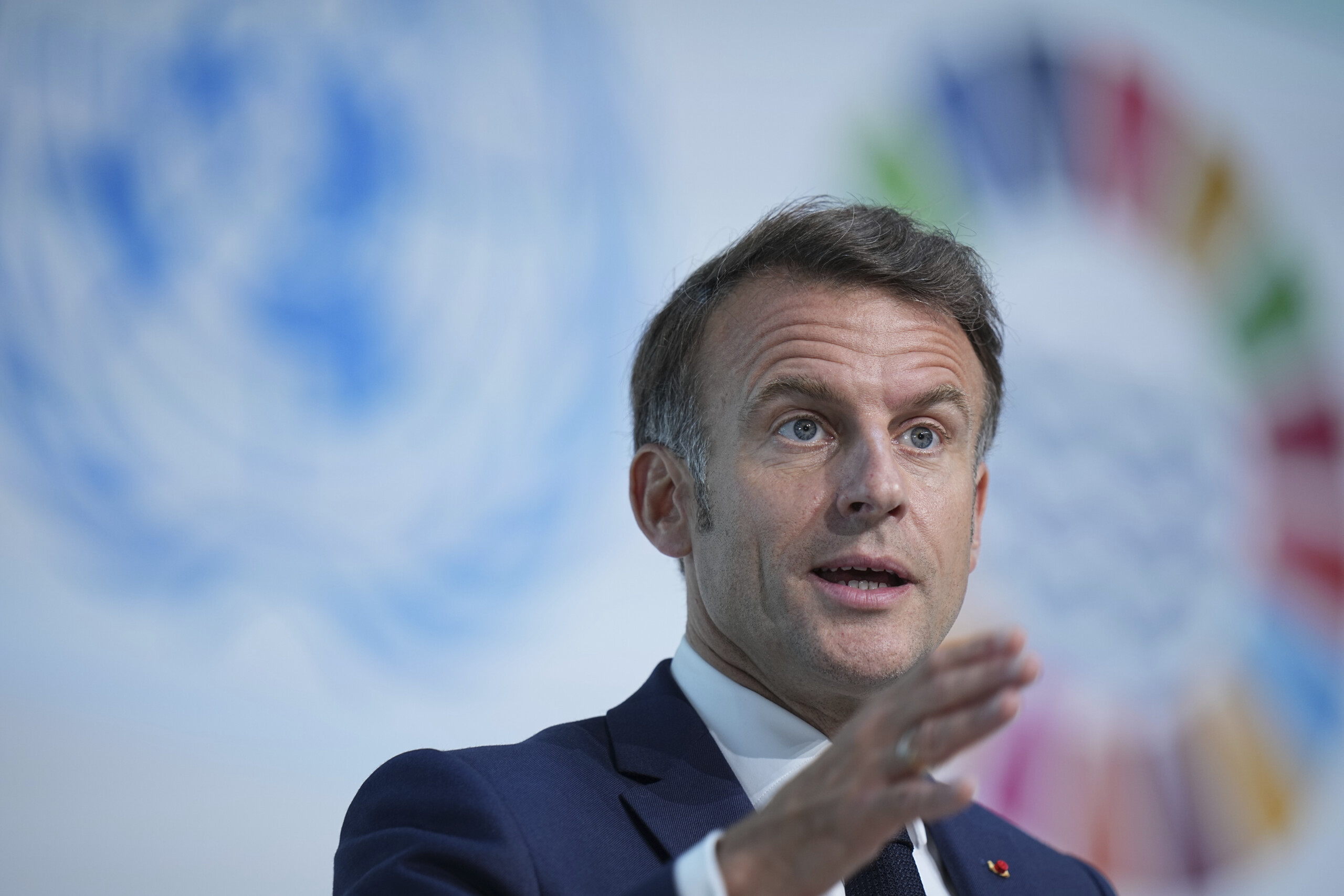 france macron we will ban social media use for children under 15 scaled