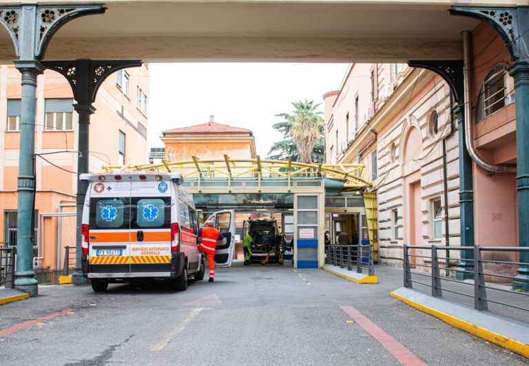 rome 46 year old woman dies after falling ill during liposuction at a clinic