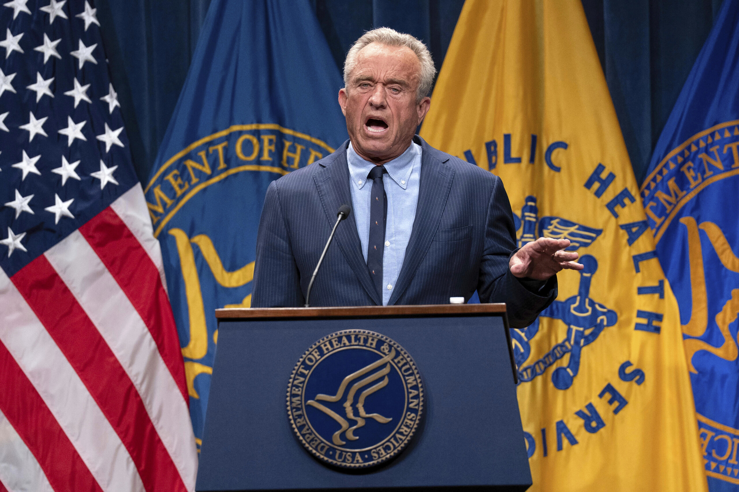 usa robert f kennedy appoints eight new members to the vaccine advisory committee scaled