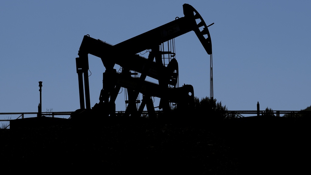iran oil prices soar after israeli attack