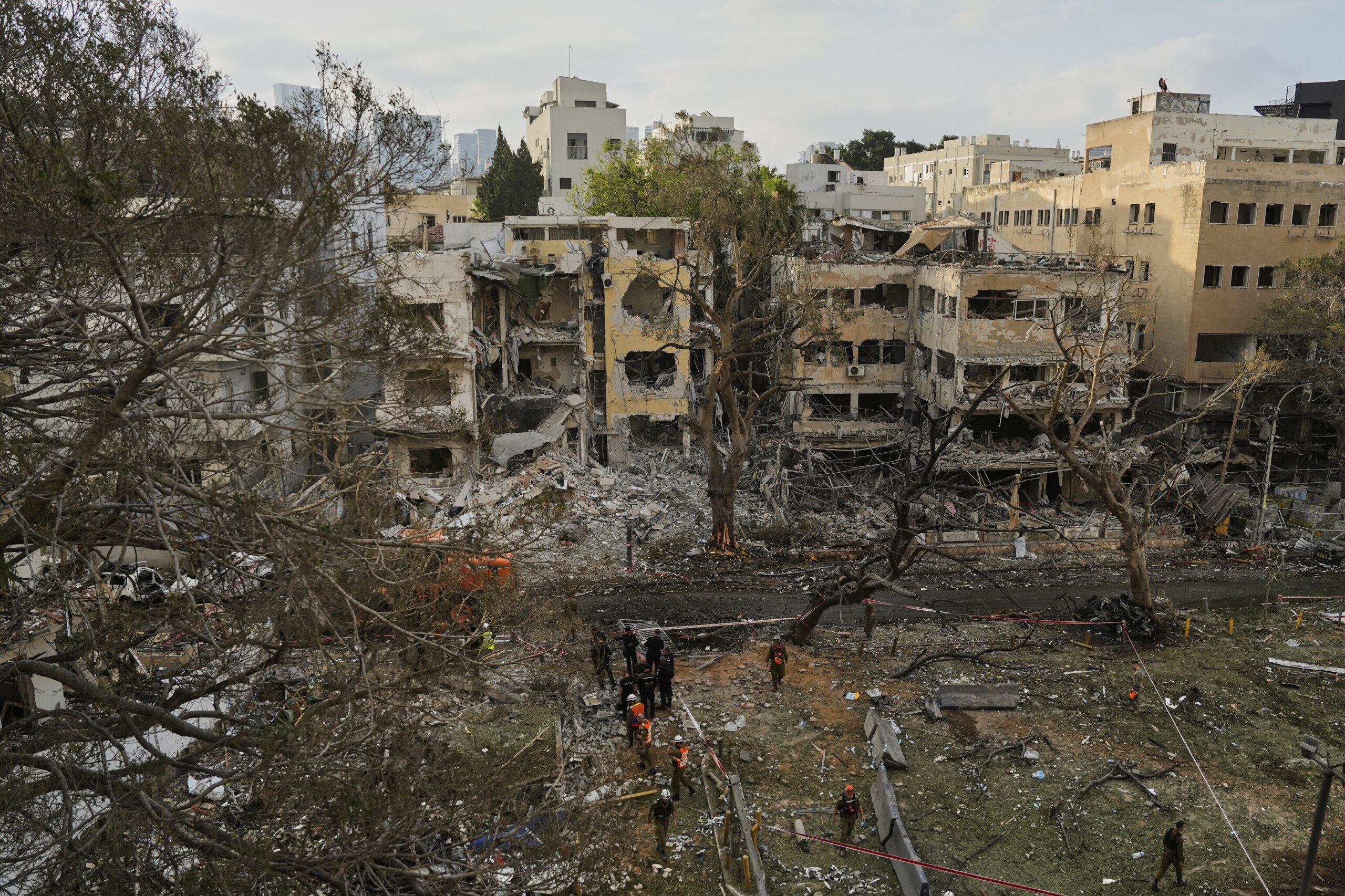 iran pasdaran mossad and israeli military intelligence headquarters hit scaled