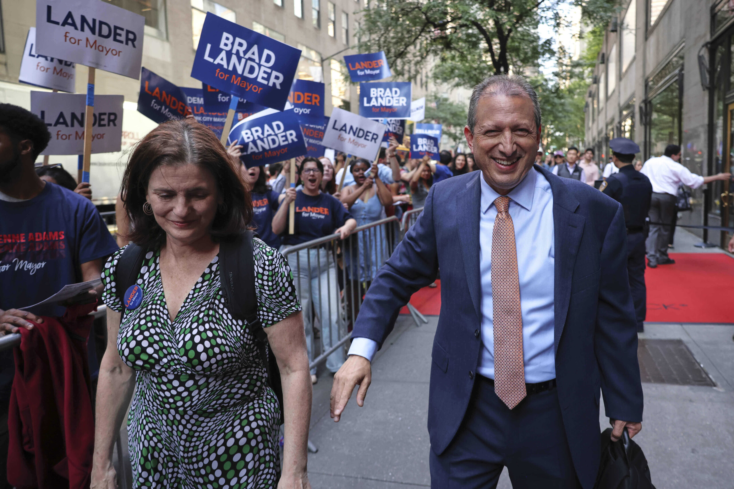 usa new york mayoral candidate arrested by immigration agents scaled