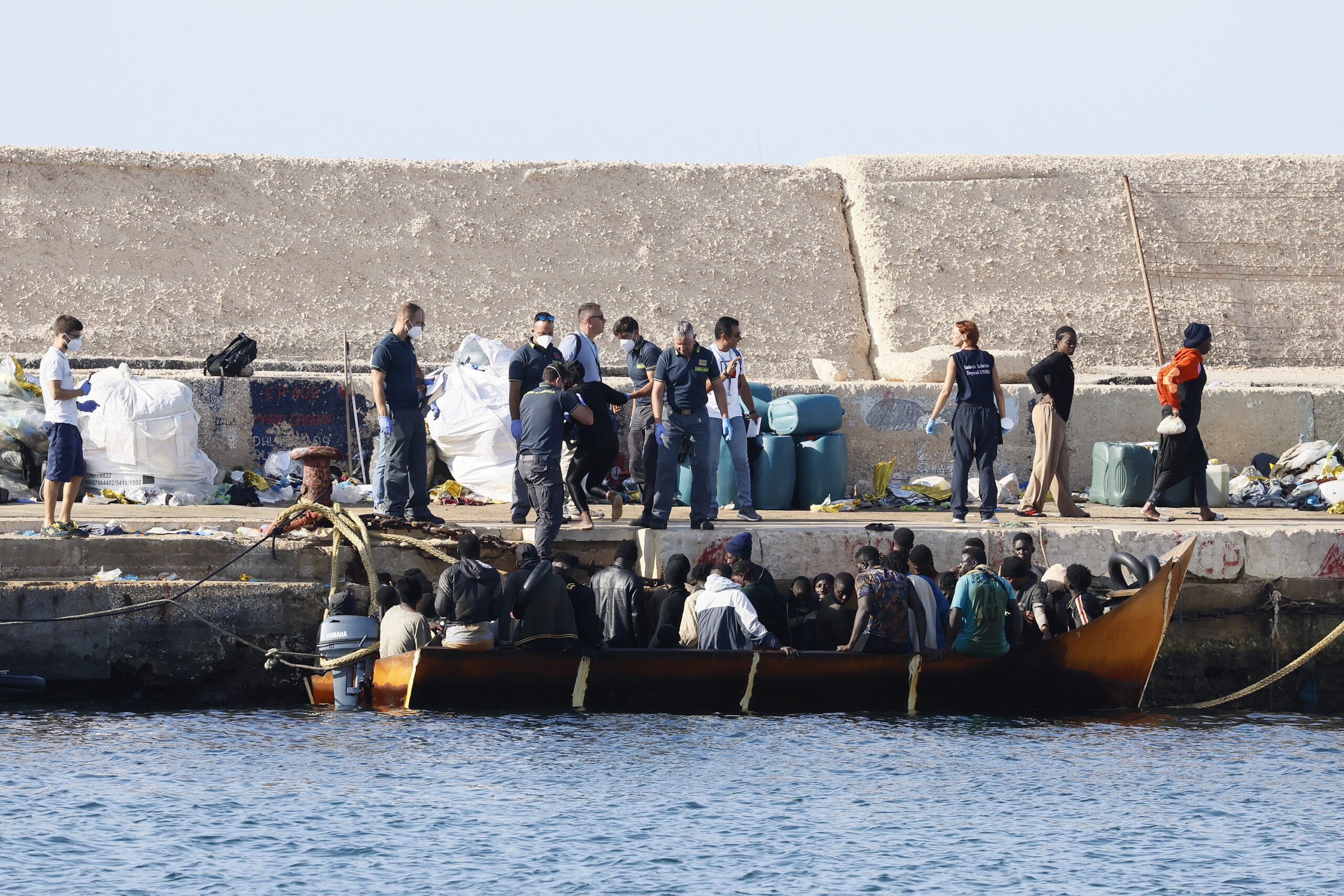 shipwreck in the mediterranean one woman dead scaled