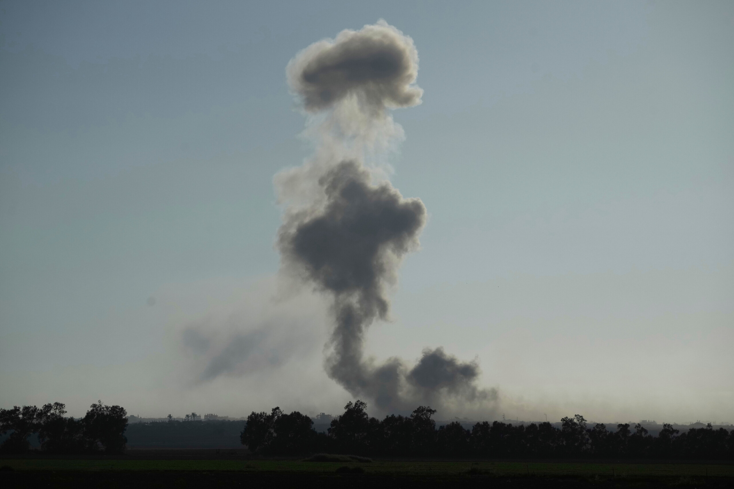 hamas is discussing a proposed truce in gaza with other groups scaled