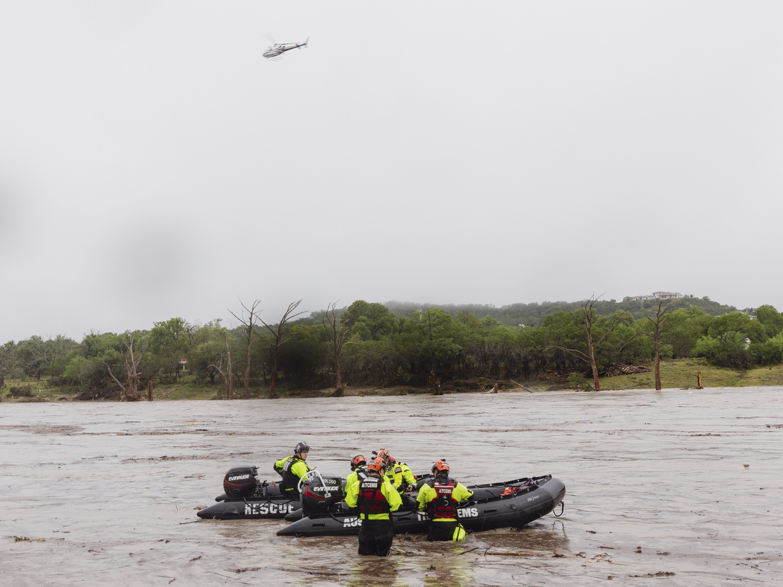 usa texas authorities say there was no alert system in the flooded are scaled