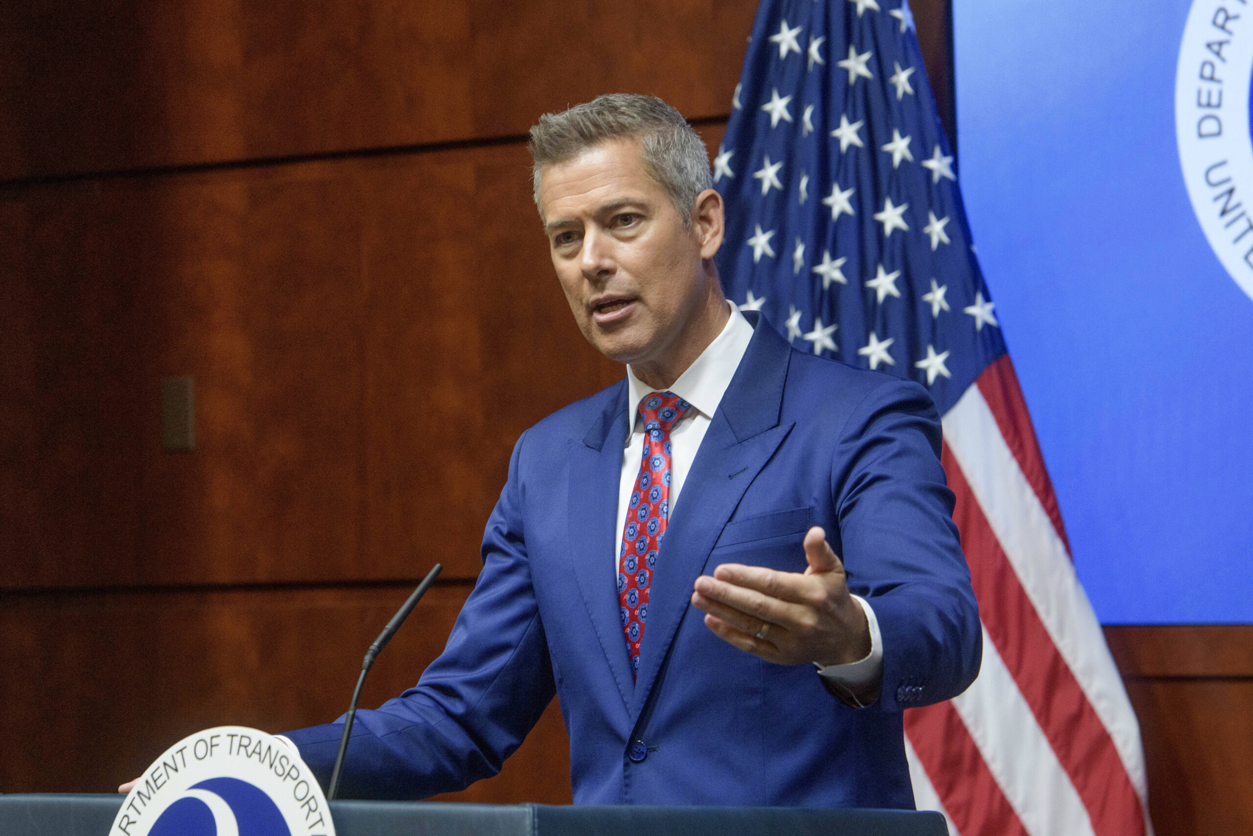 usa transport secretary appointed interim head of nasa scaled