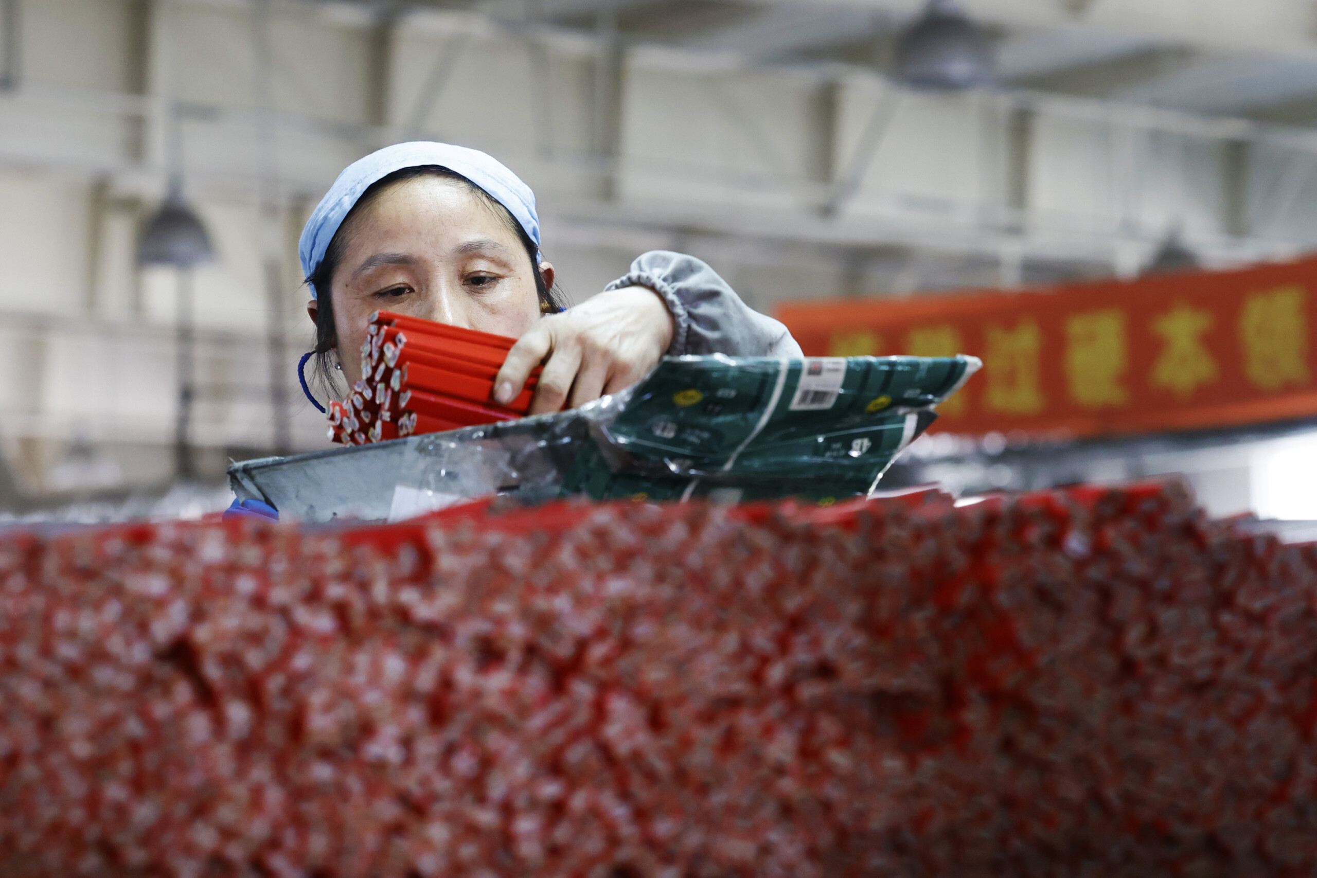 china exports up by 5 8 in june imports up by 1 1 scaled
