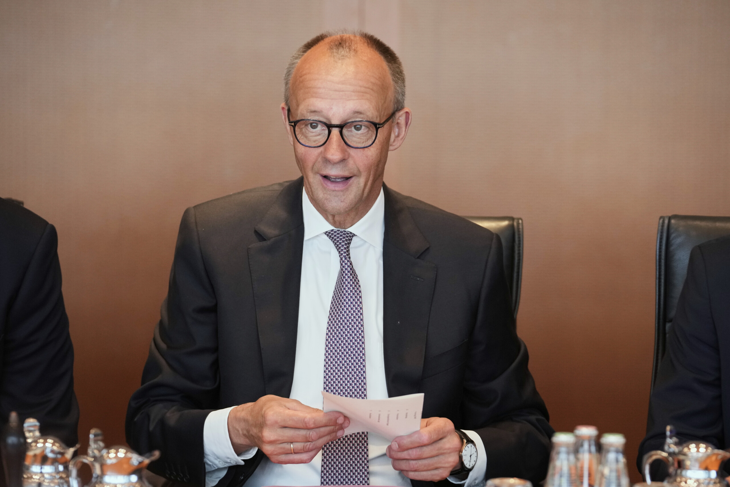 tariffs berlin priority objective is to find a solution with the us scaled