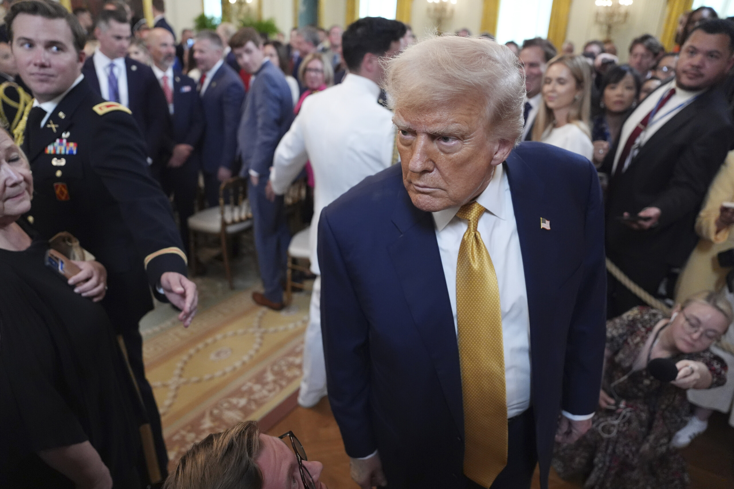 usa trump announces lawsuit against wsj over article on letter to epstein scaled
