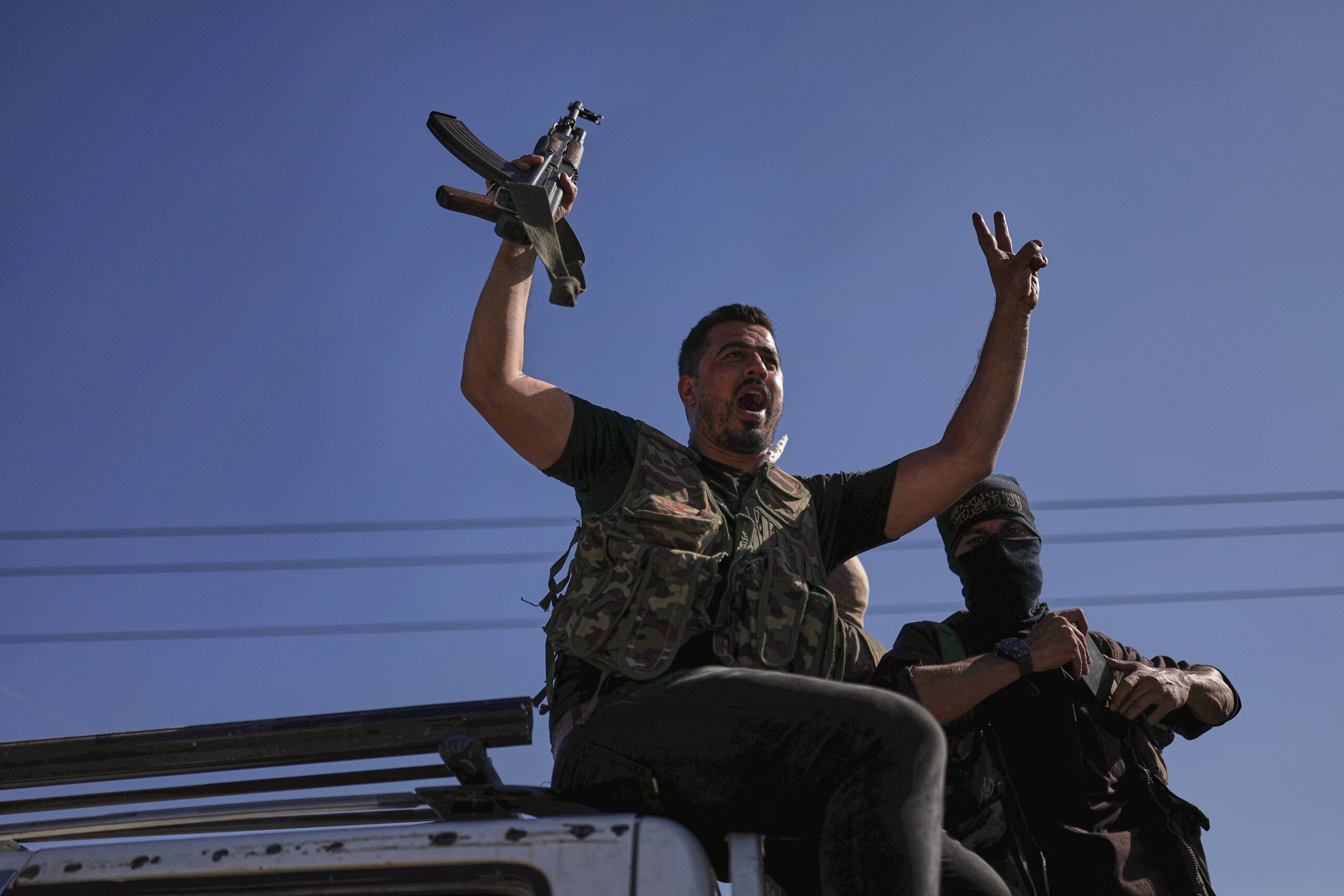 syria ngo over a thousand dead in a week of violence scaled