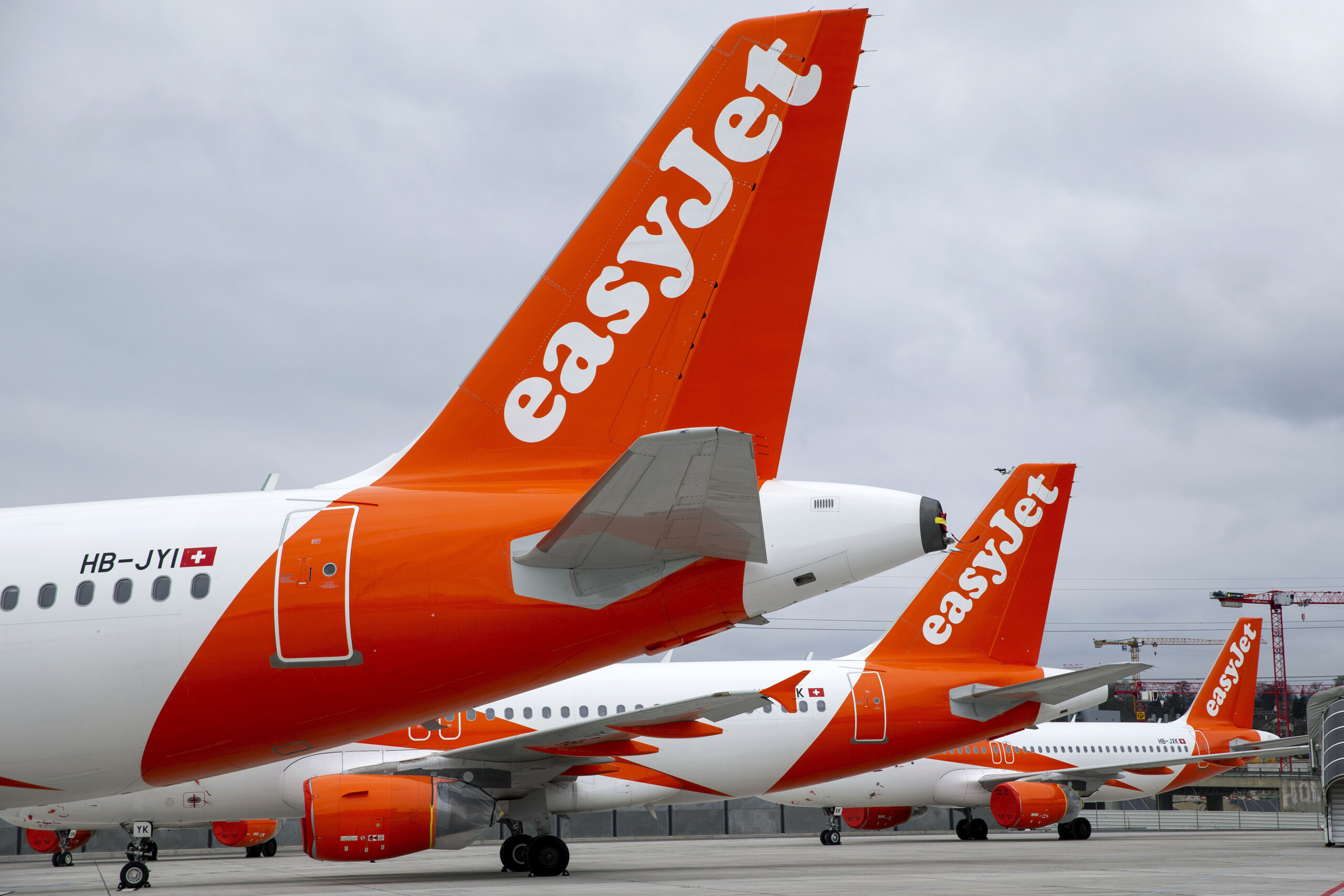 brindisi smoke in cabin emergency landing for direct flight to france scaled